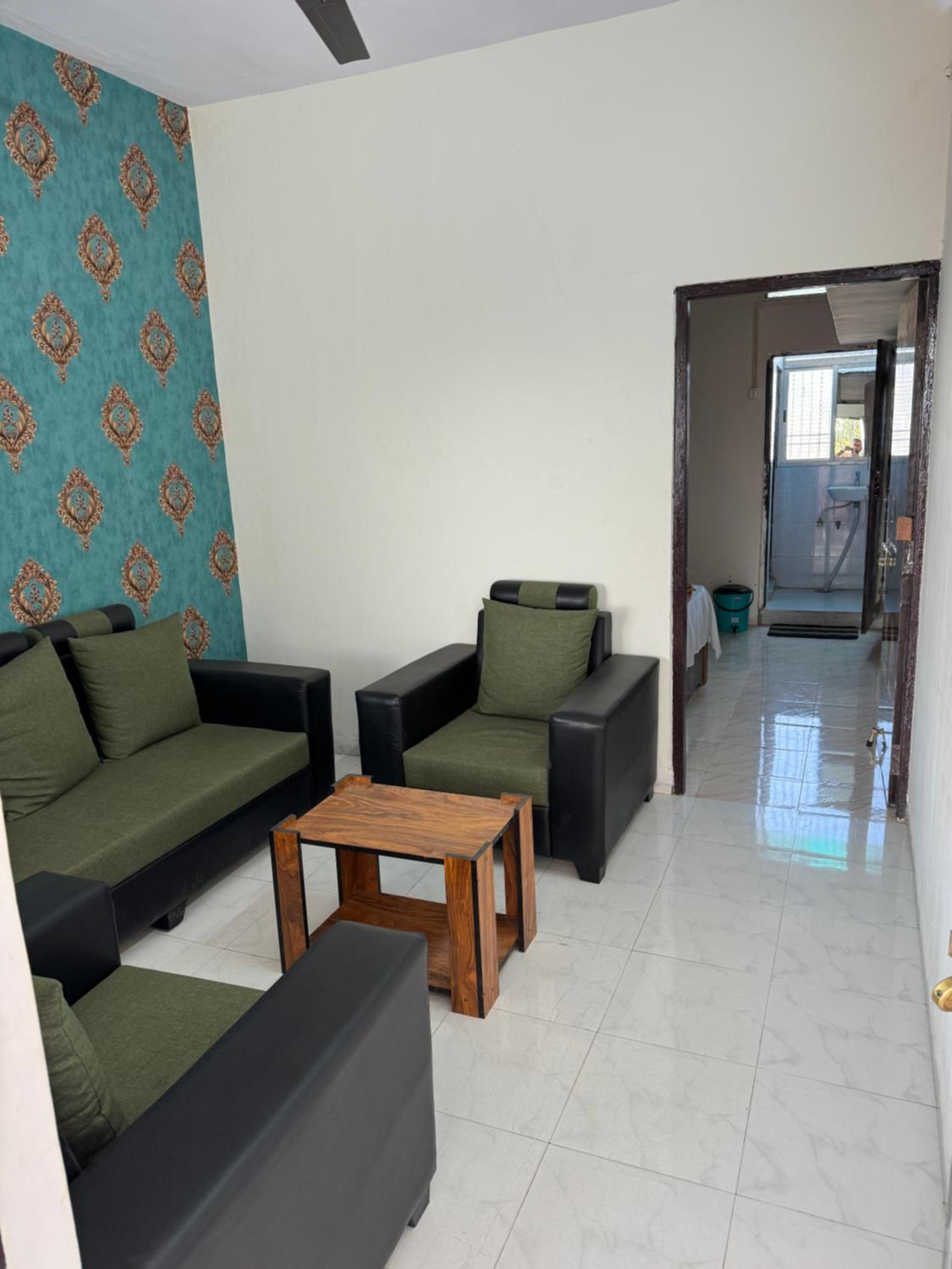 Suite - Photo 9
