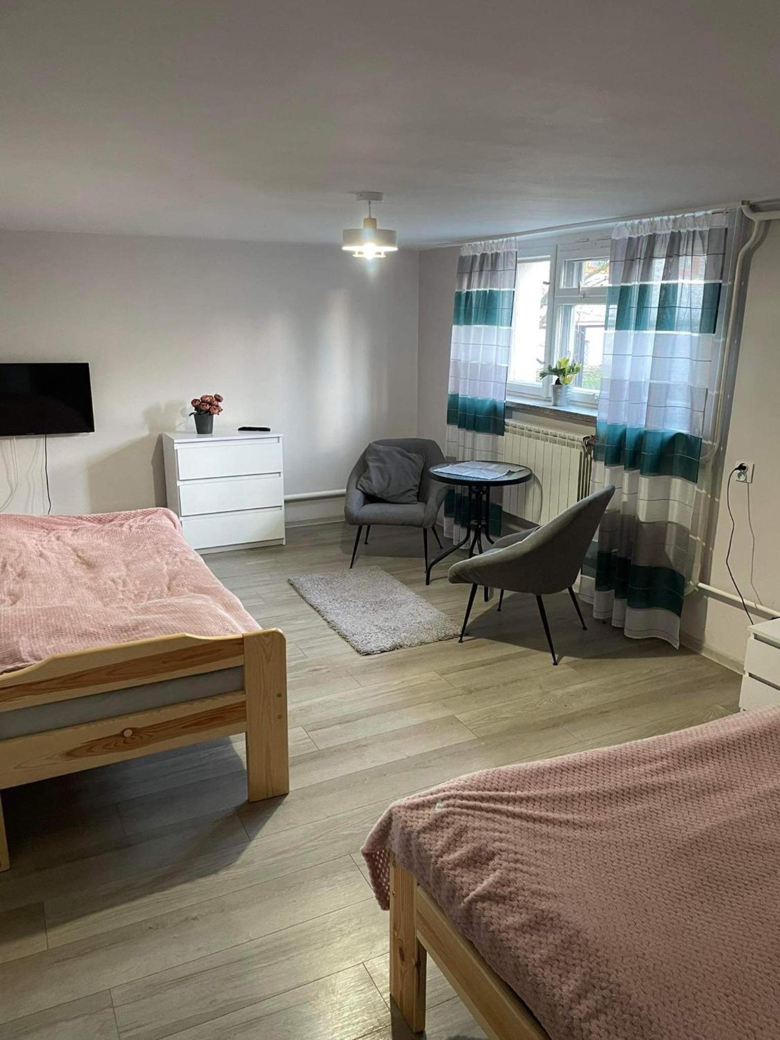 Standard Double or Twin Room - Photo 6