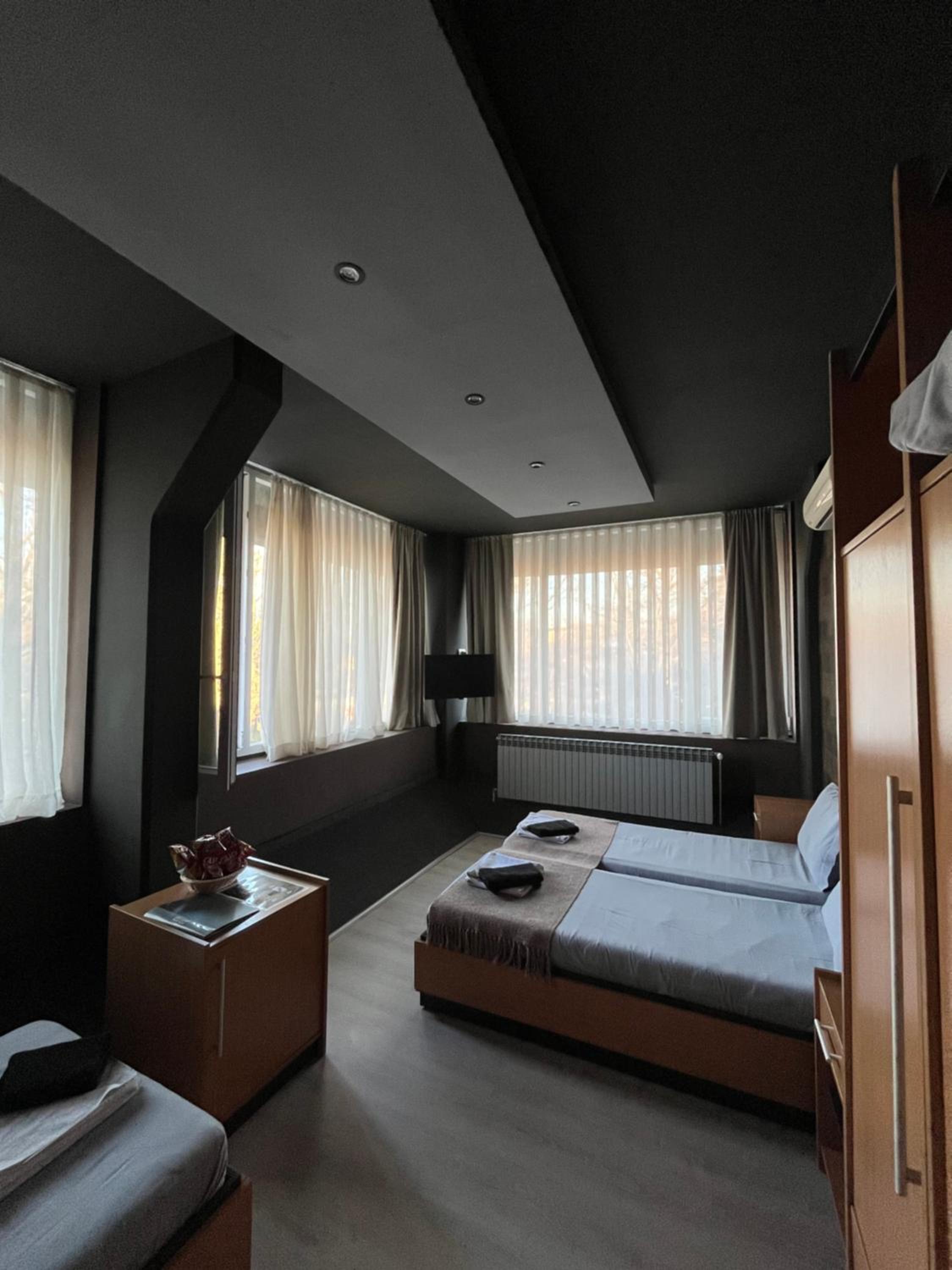 Standard Double Room - Photo 5