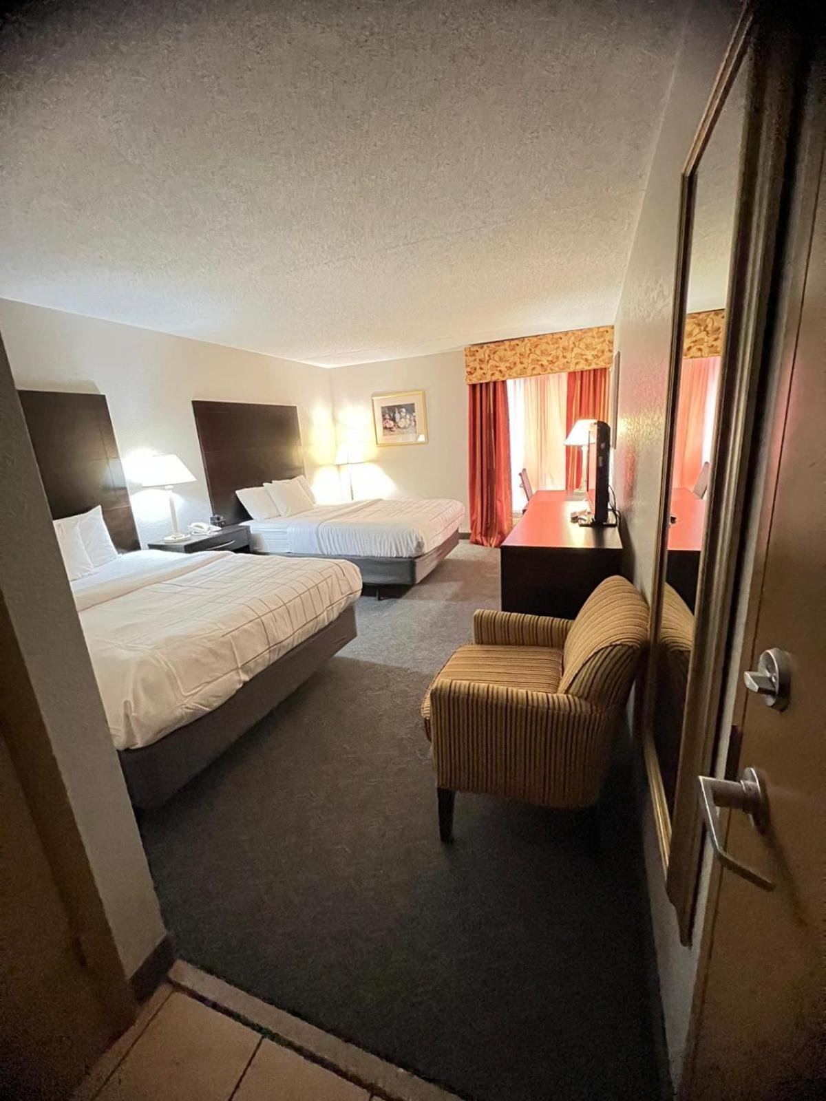 La Quinta by Wyndham Salina, Photo 2