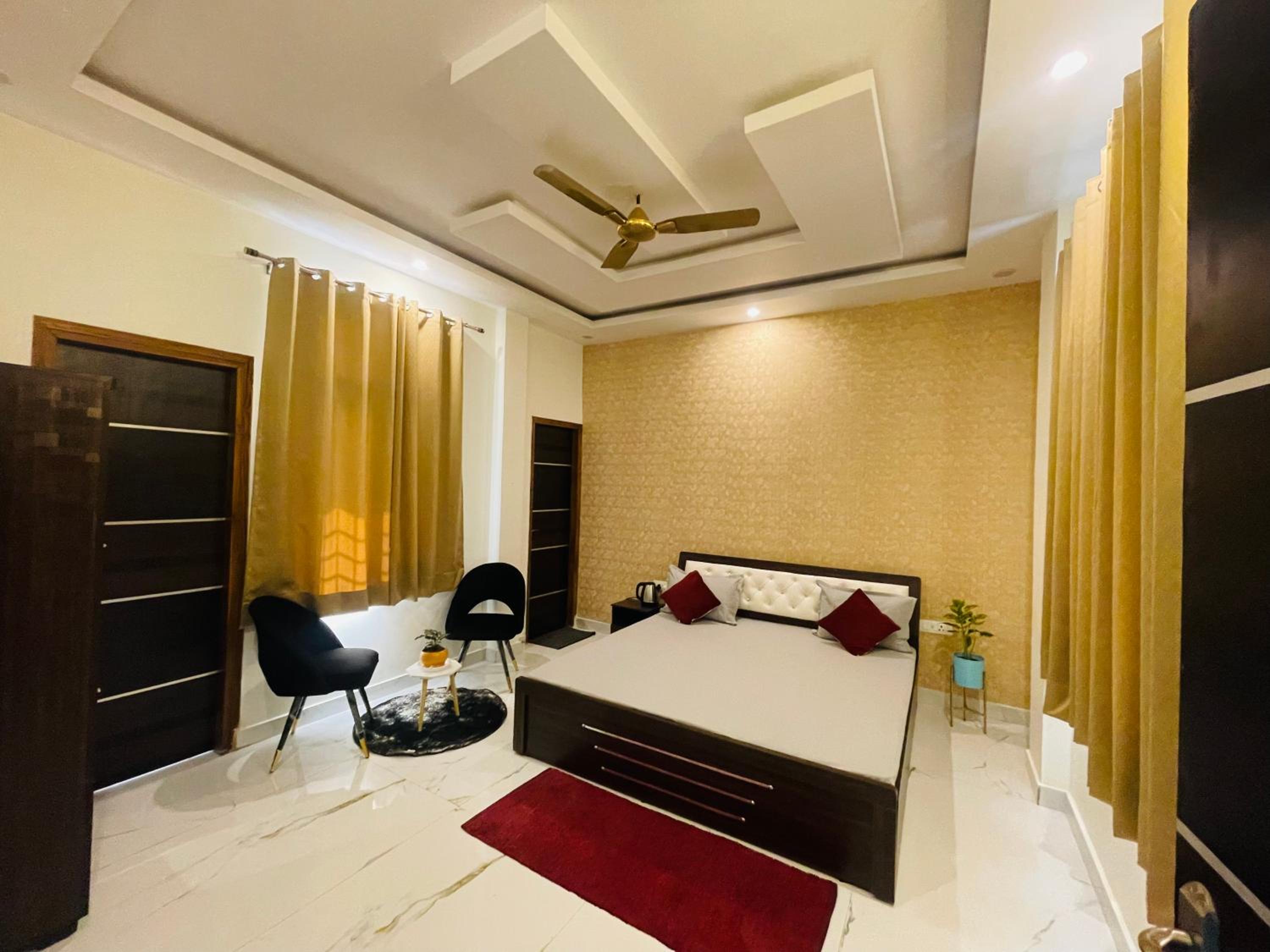 Superior King Room photo 1