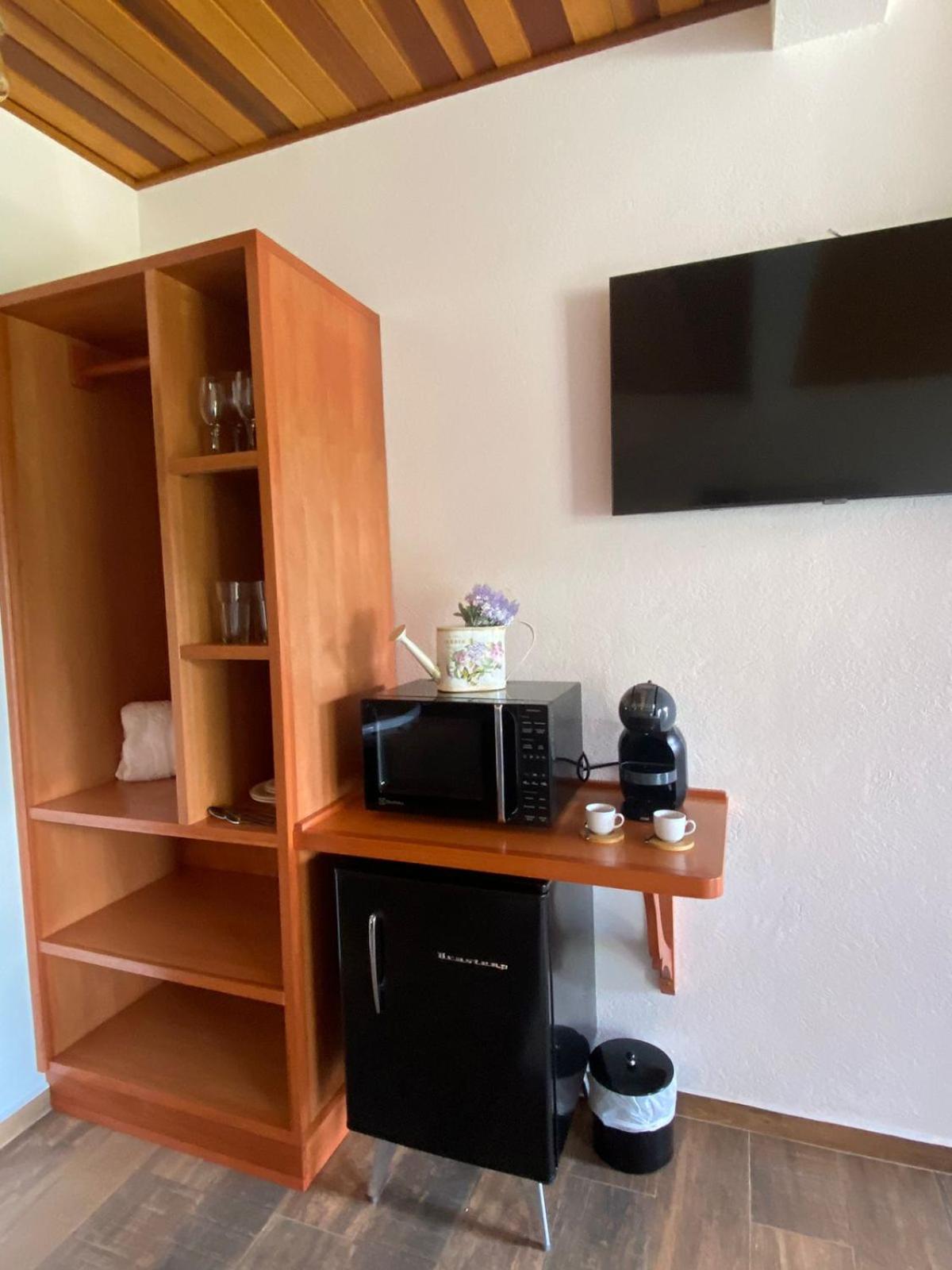 Double Room with Balcony photo 3