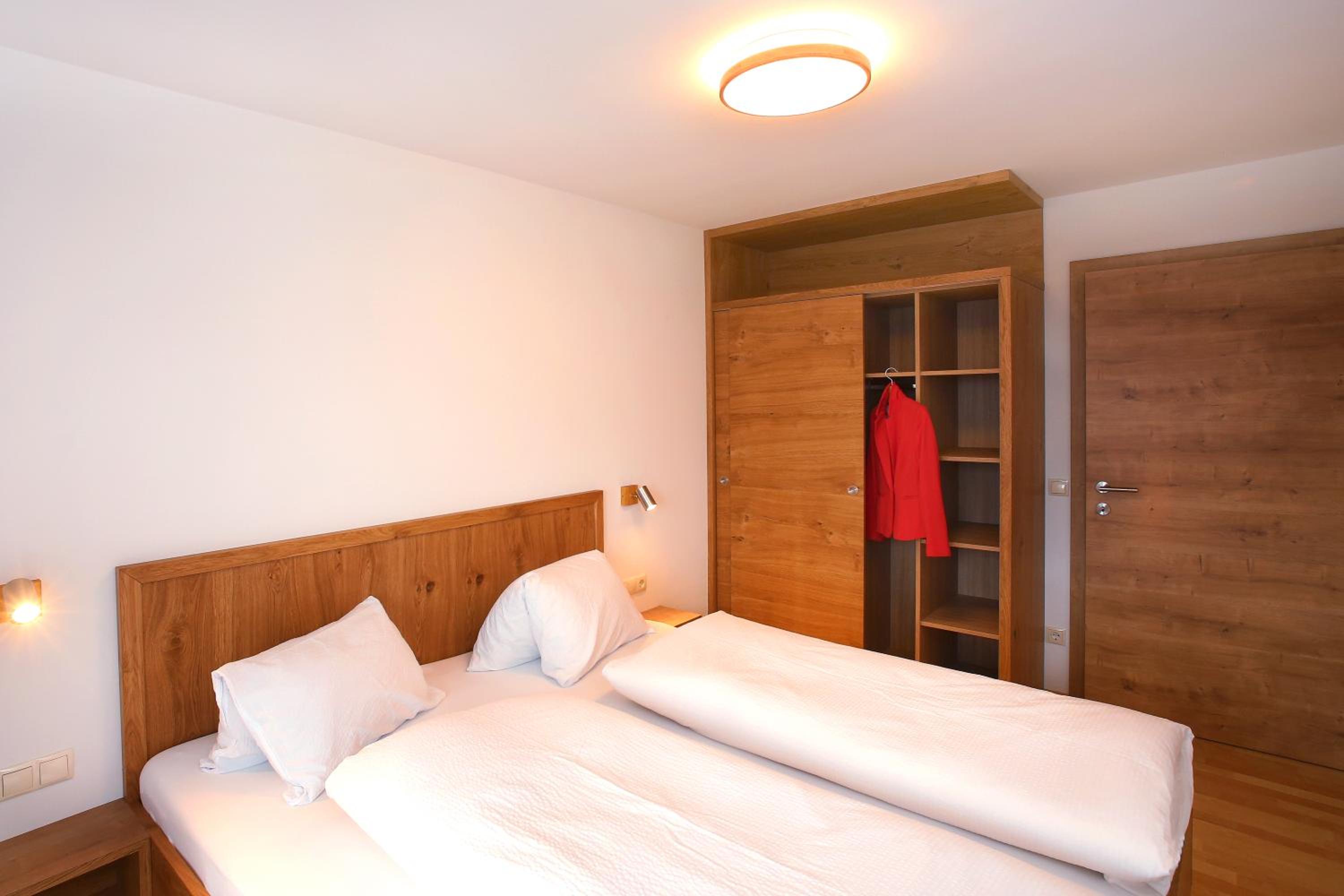 Superior One-Bedroom Apartment (4 Adults) photo 2