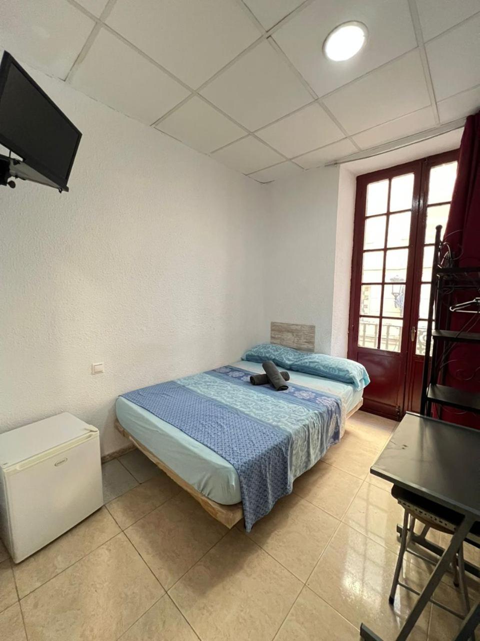 Habitación Doble o con Dos Camas con Baño Compartido