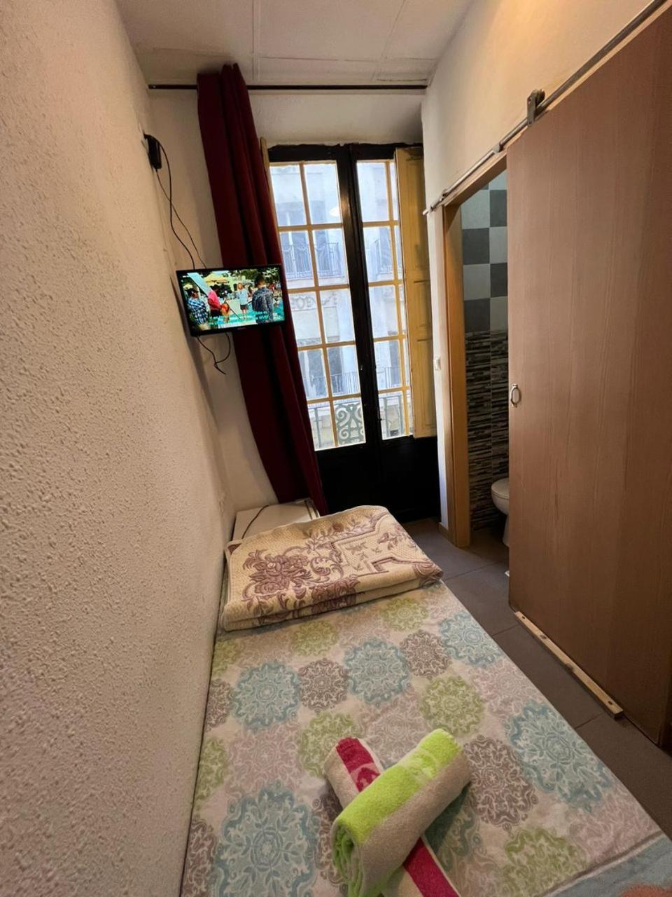 Habitación individual con baño privado