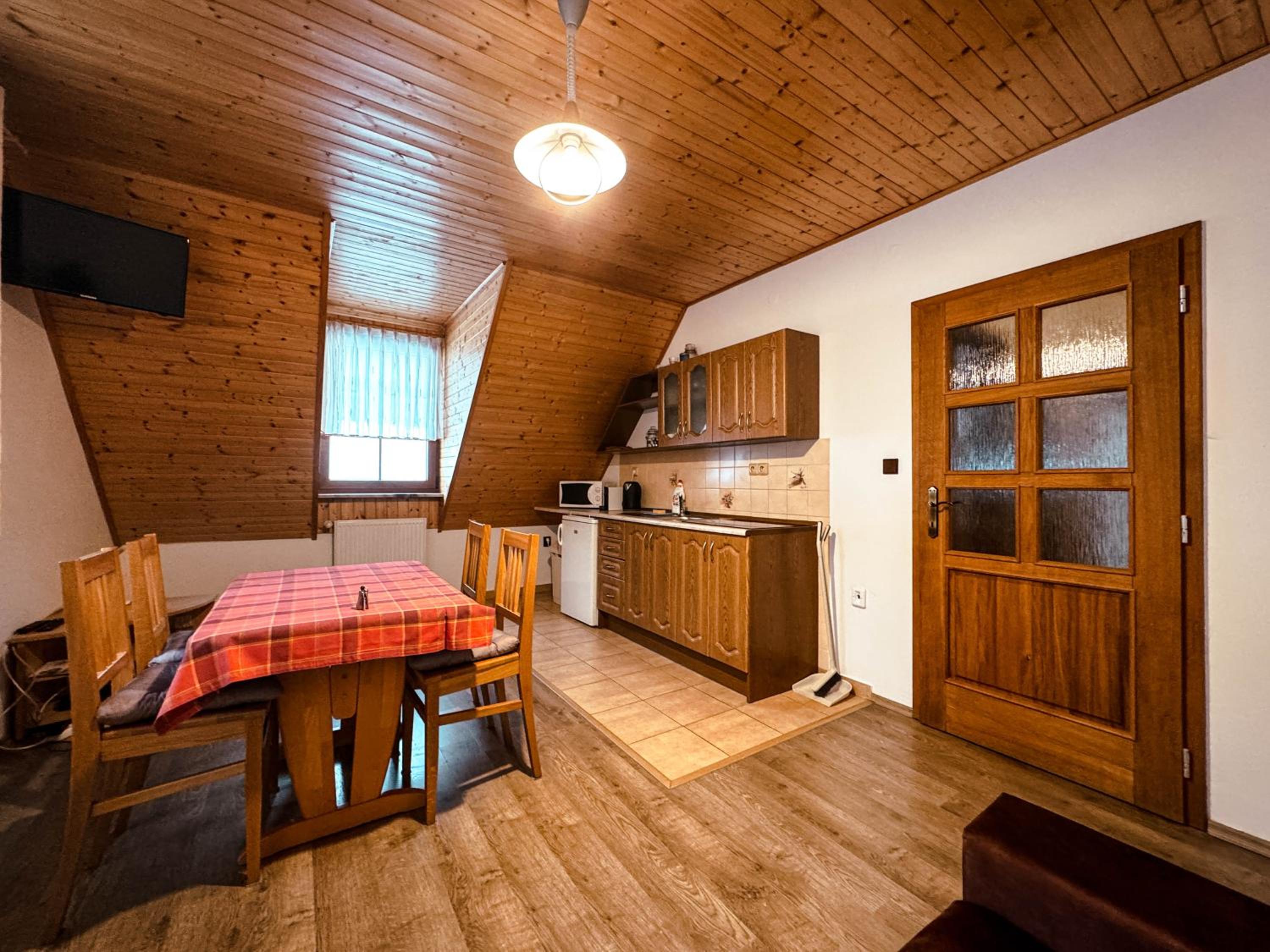 Apartment (4 Adults) photo 3