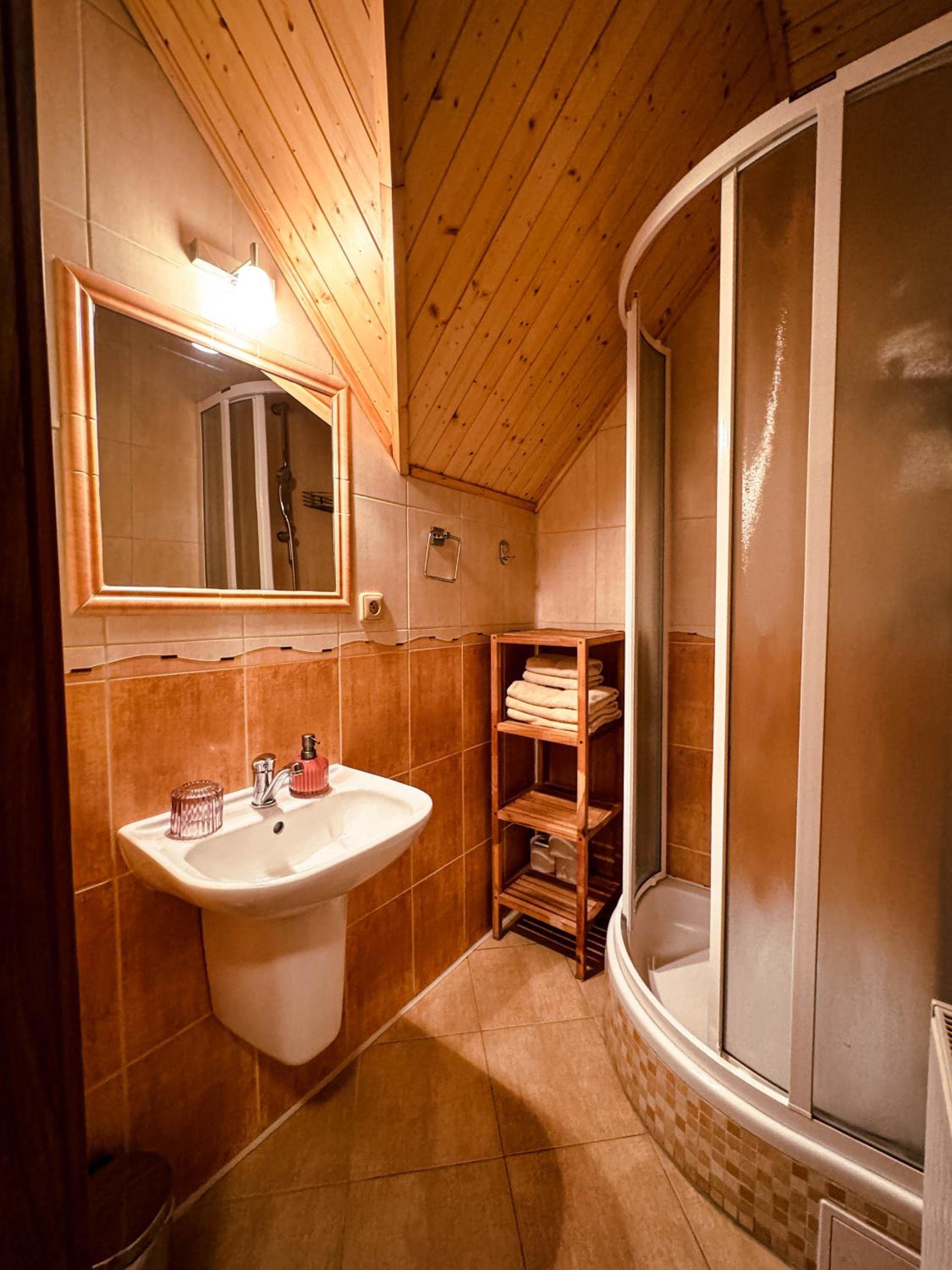 Apartment (3 Adults) photo 3