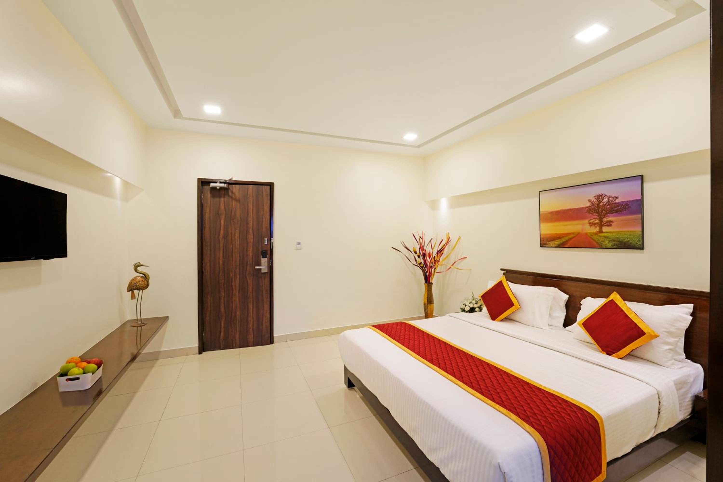Standard Double Room - Photo 2