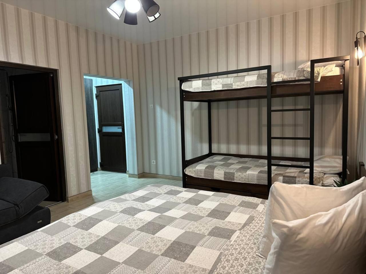 Comfort Triple Room with Shower photo 2