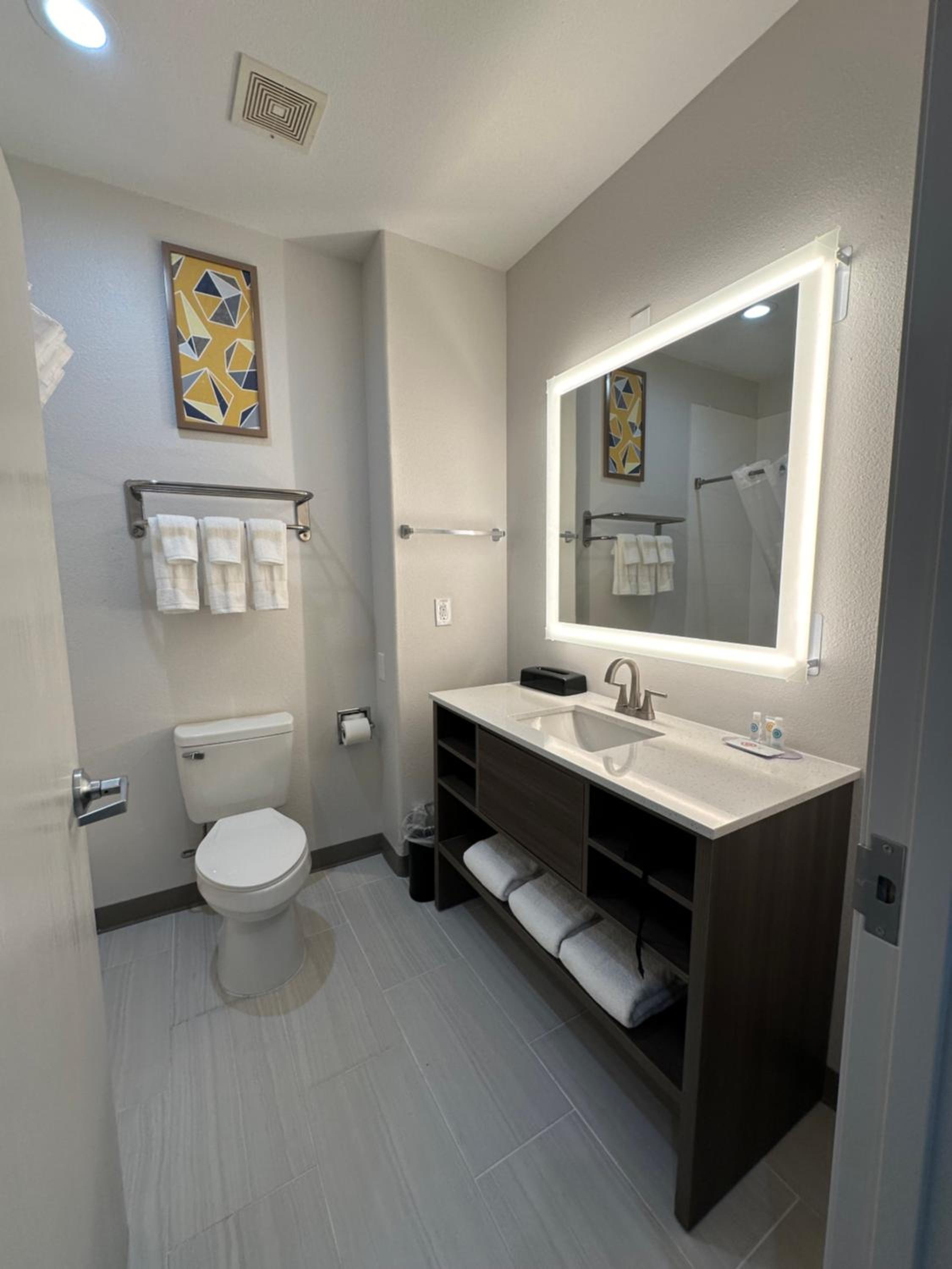 King Room - Disability Access/Non Smoking  photo 3