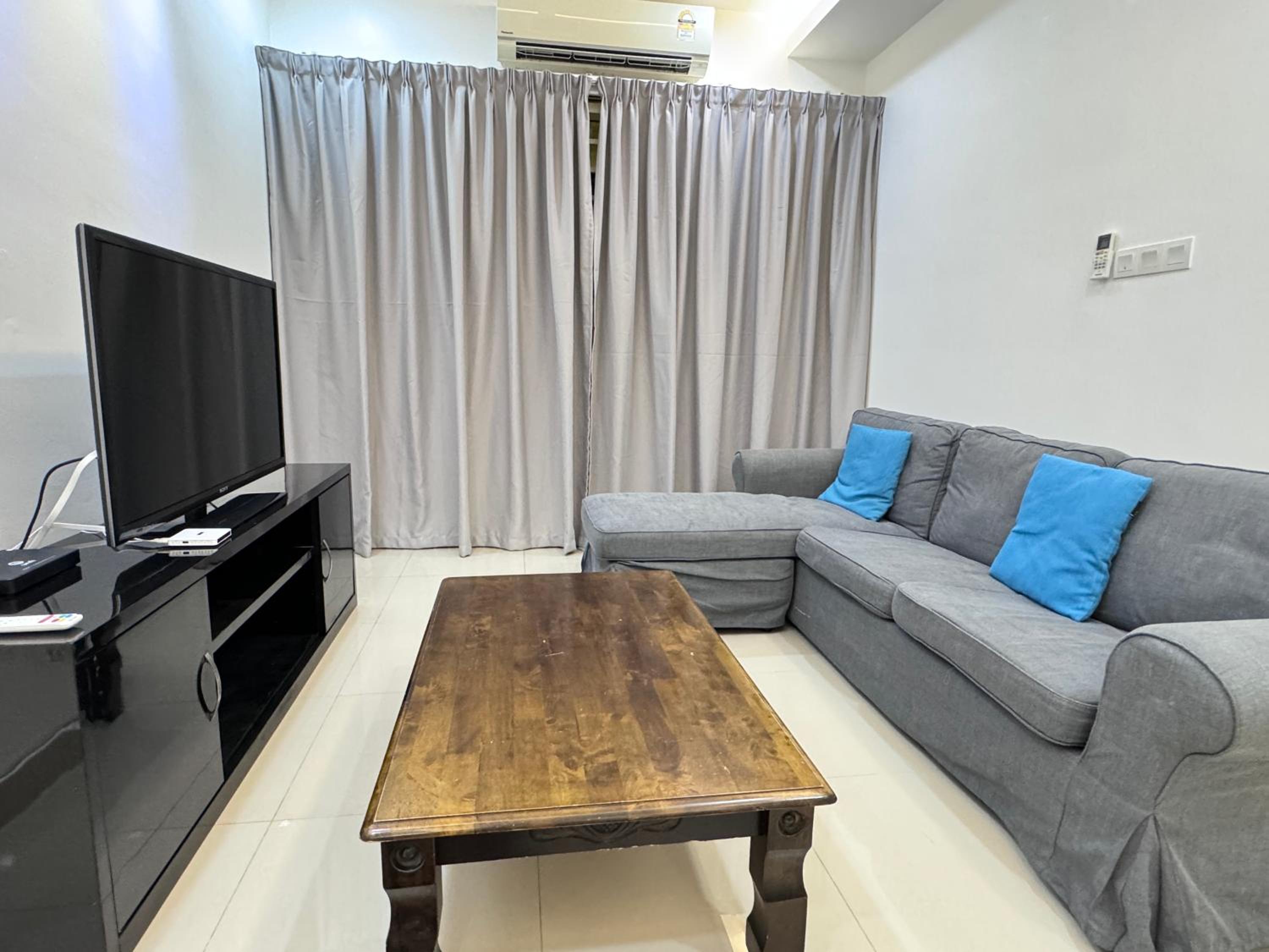Three-Bedroom Apartment photo 3