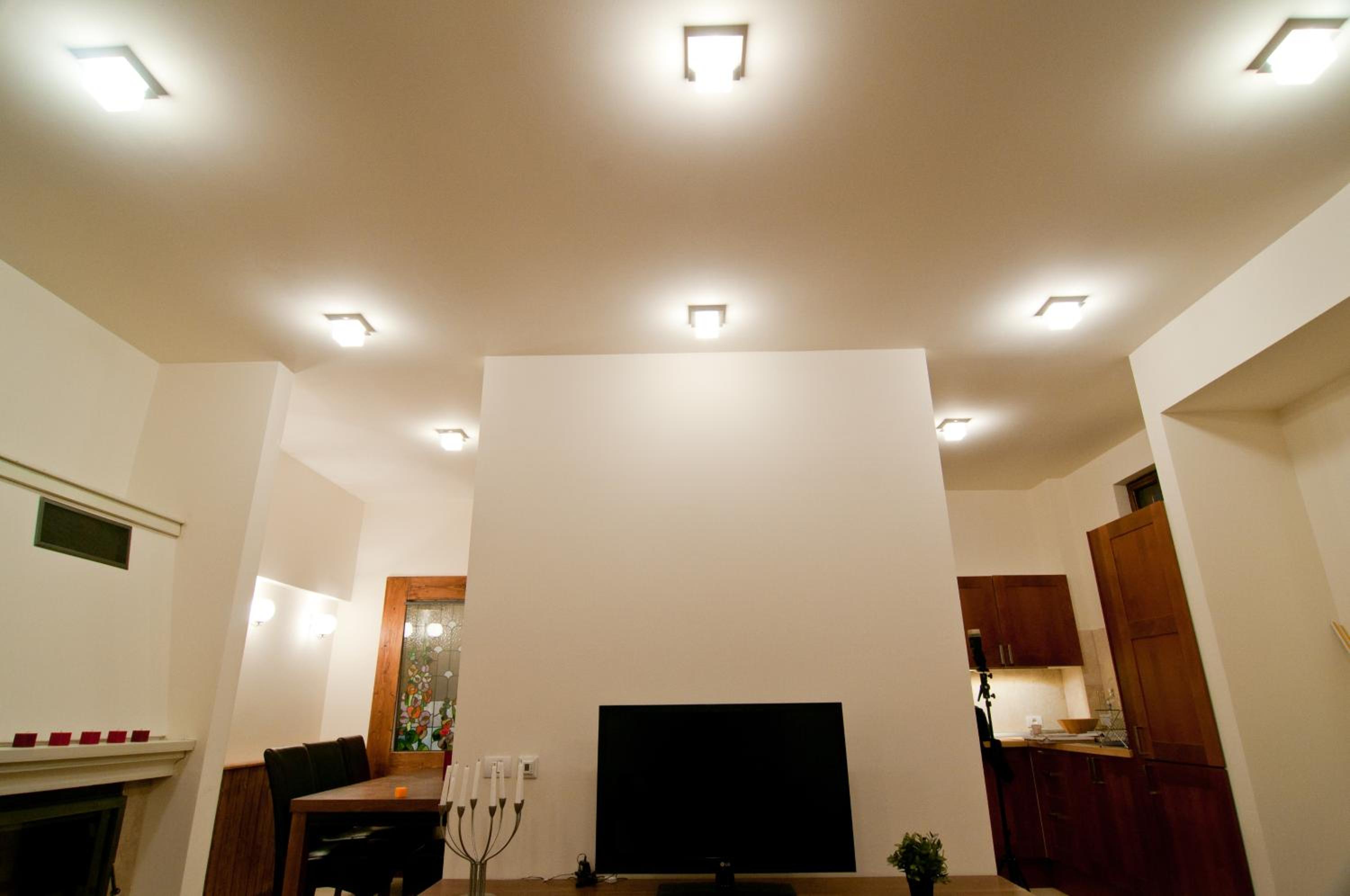 Two-Bedroom Apartment - 2nd Floor - Photo 6