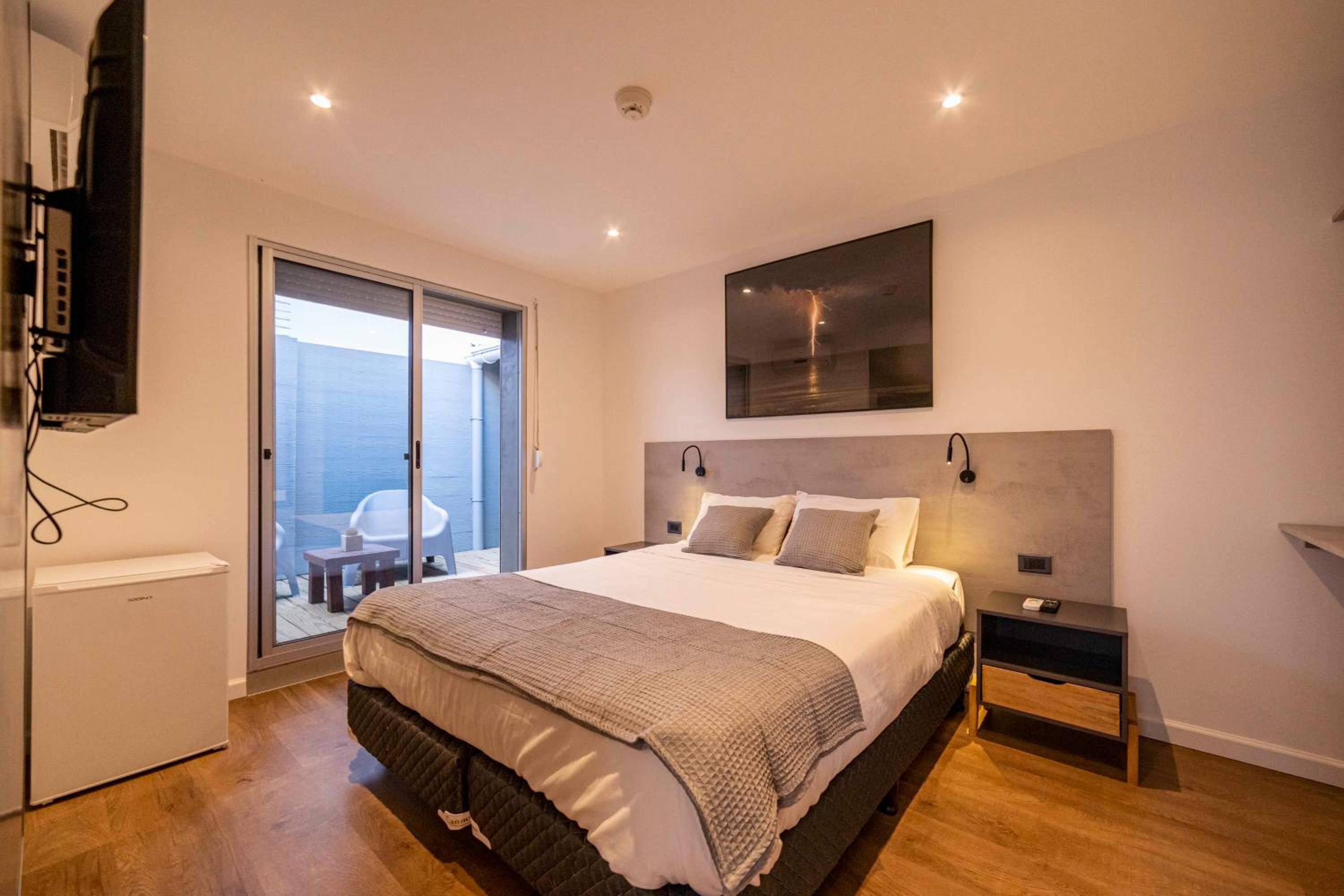 Queen Room with Balcony photo 1