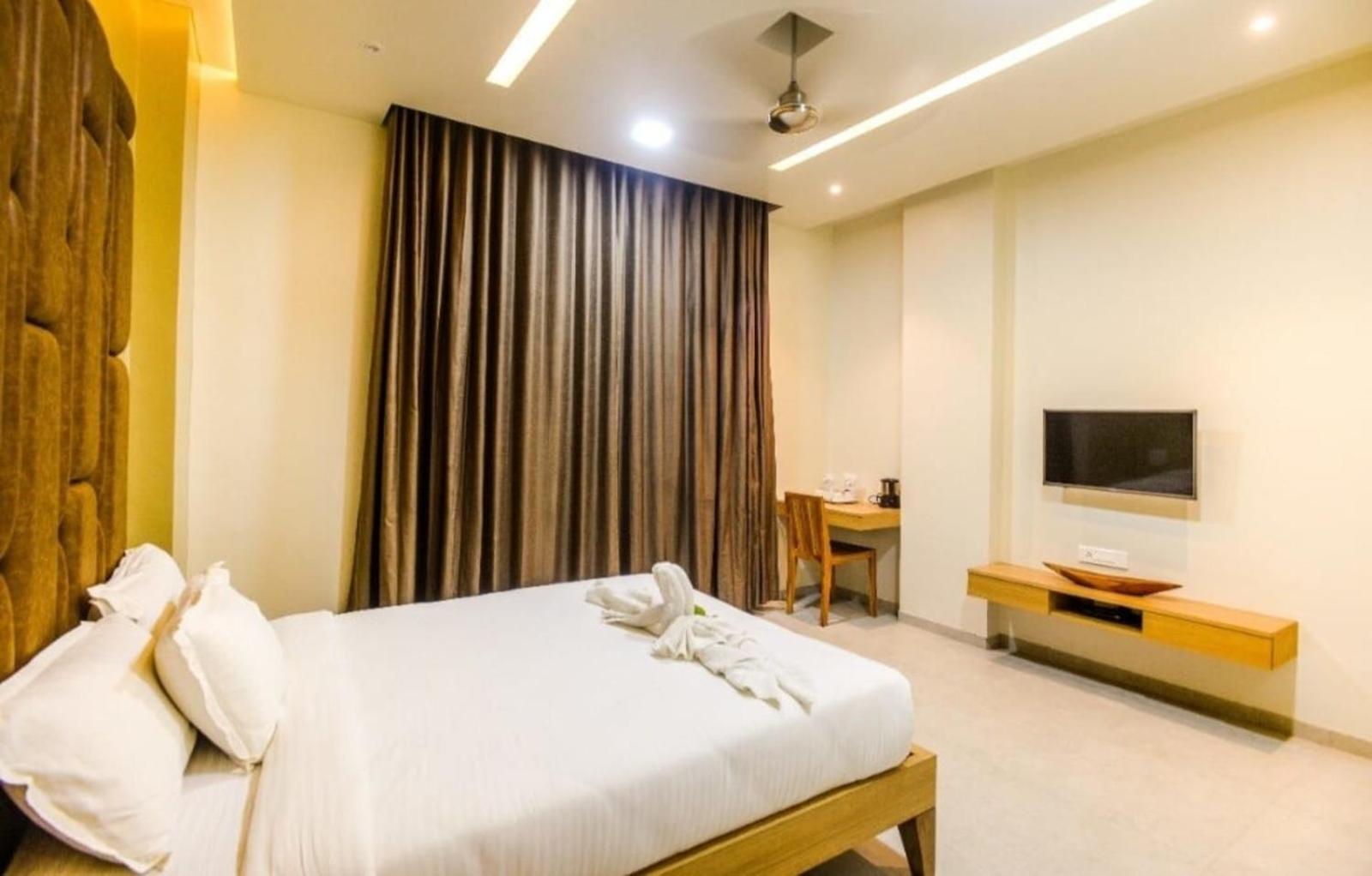 Deluxe Double Room photo 3