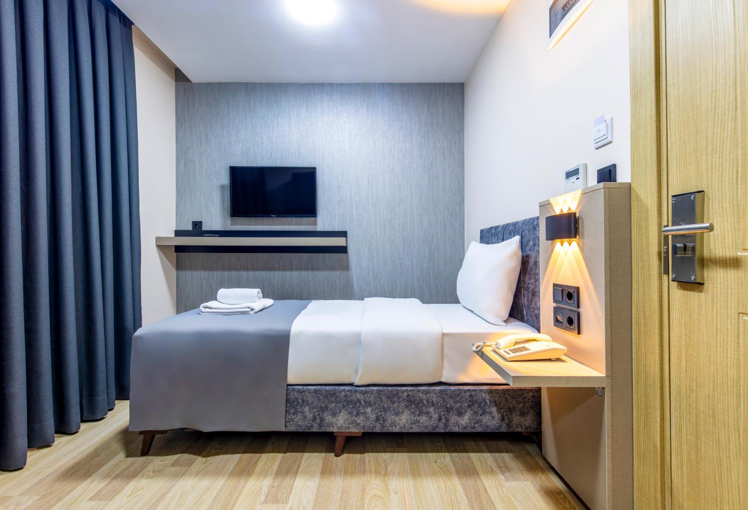 Standard Single Room photo 2