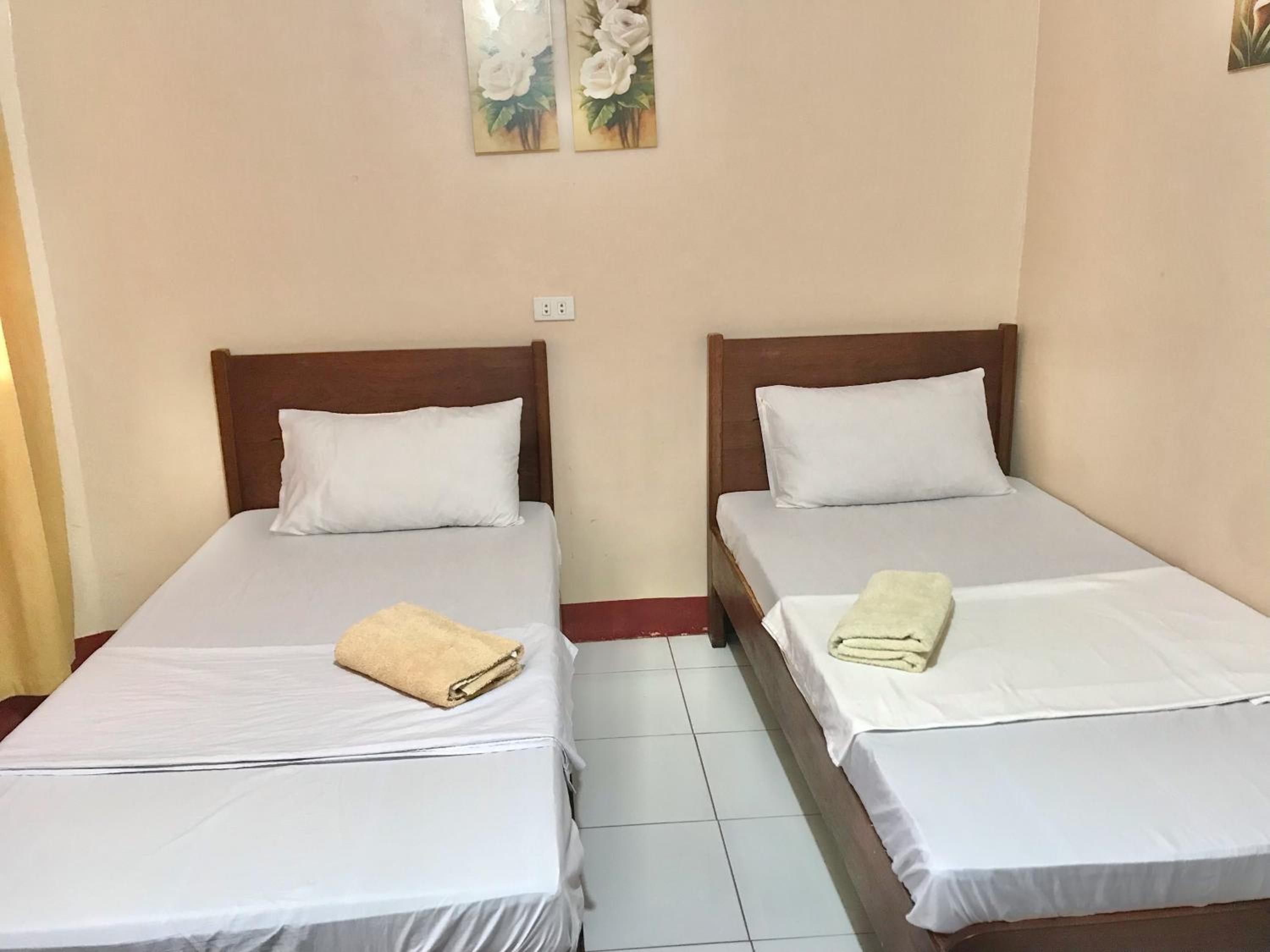 Standard Double Room with Fan photo 3