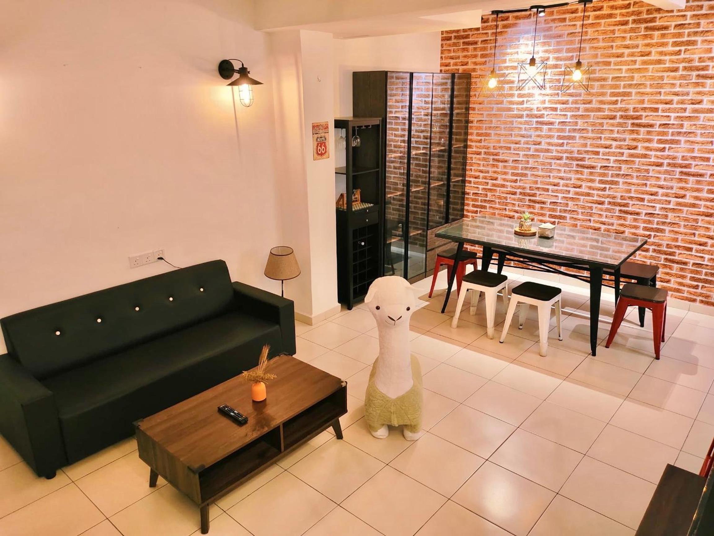 Three-Bedroom House photo 1