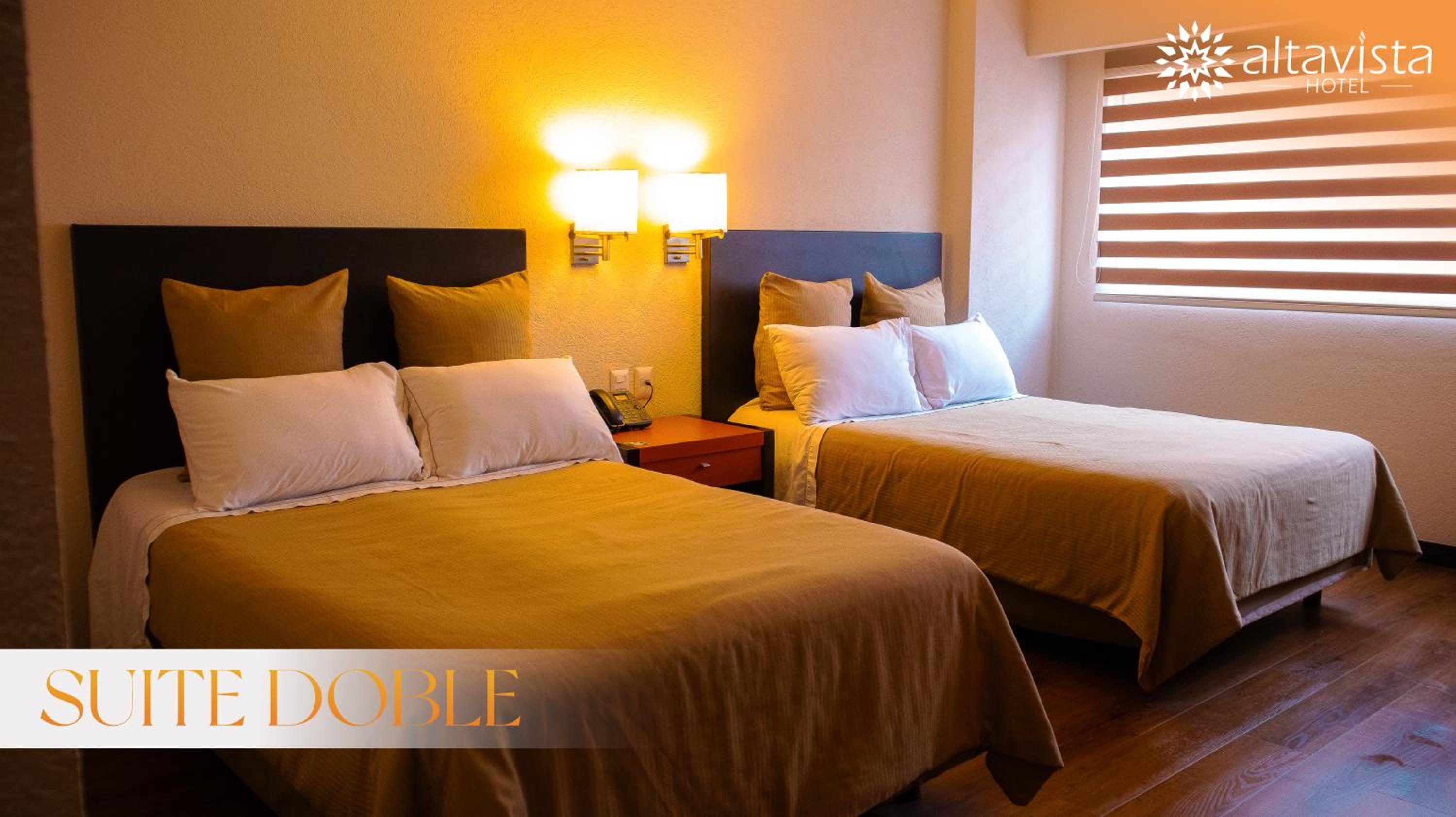 Double Room with Two Double Beds photo 2