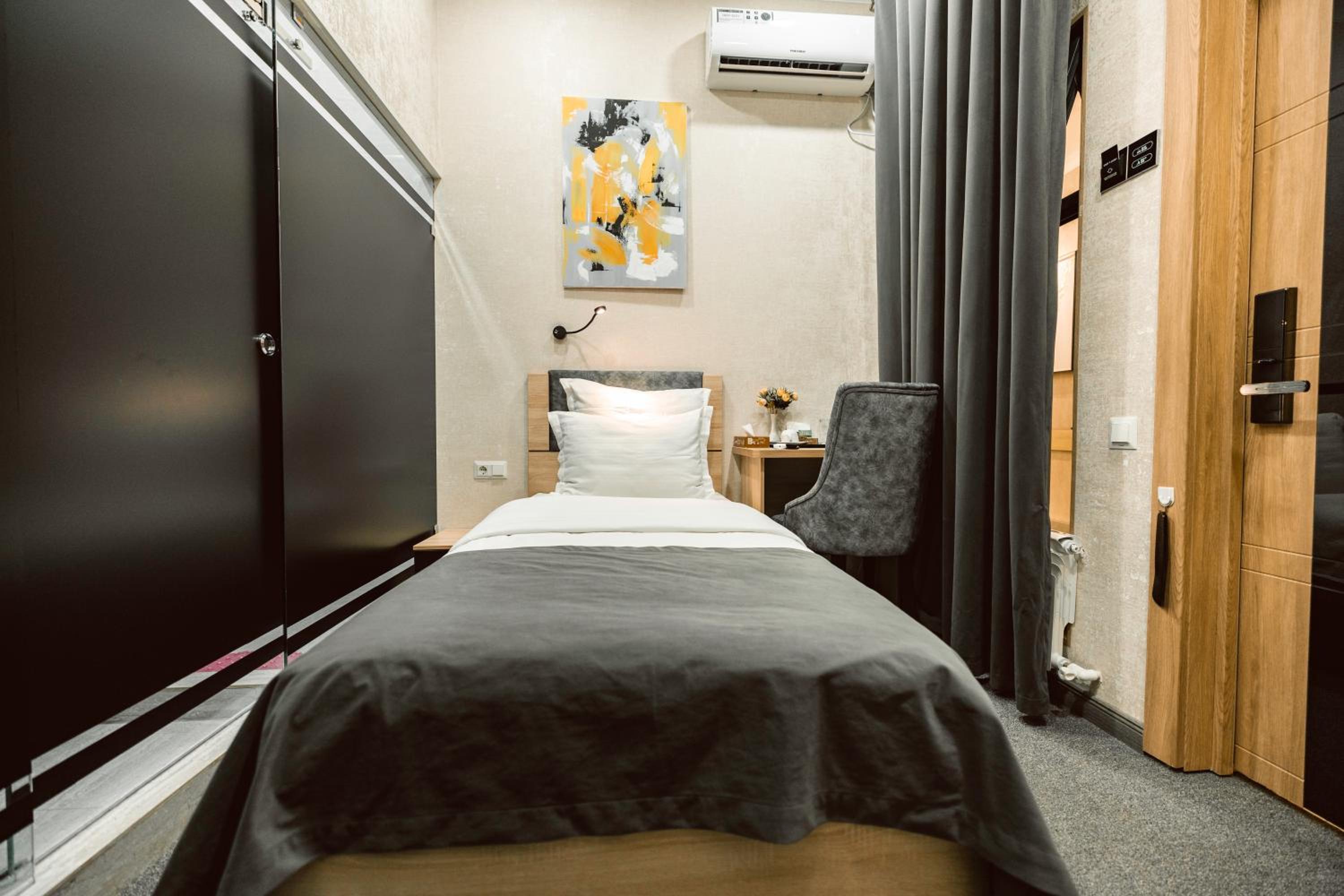 Single Room photo 1