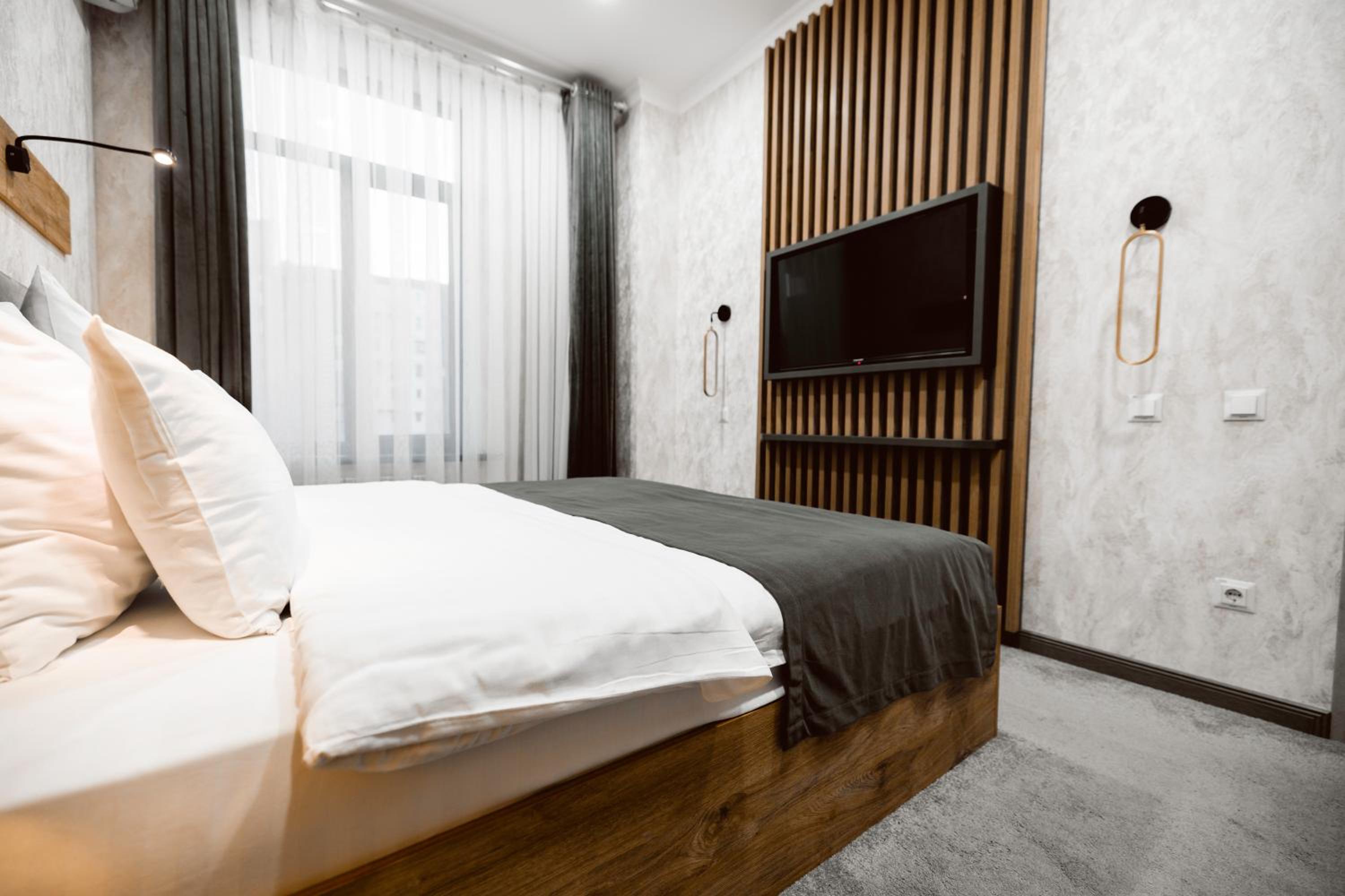Large Double Room photo 1