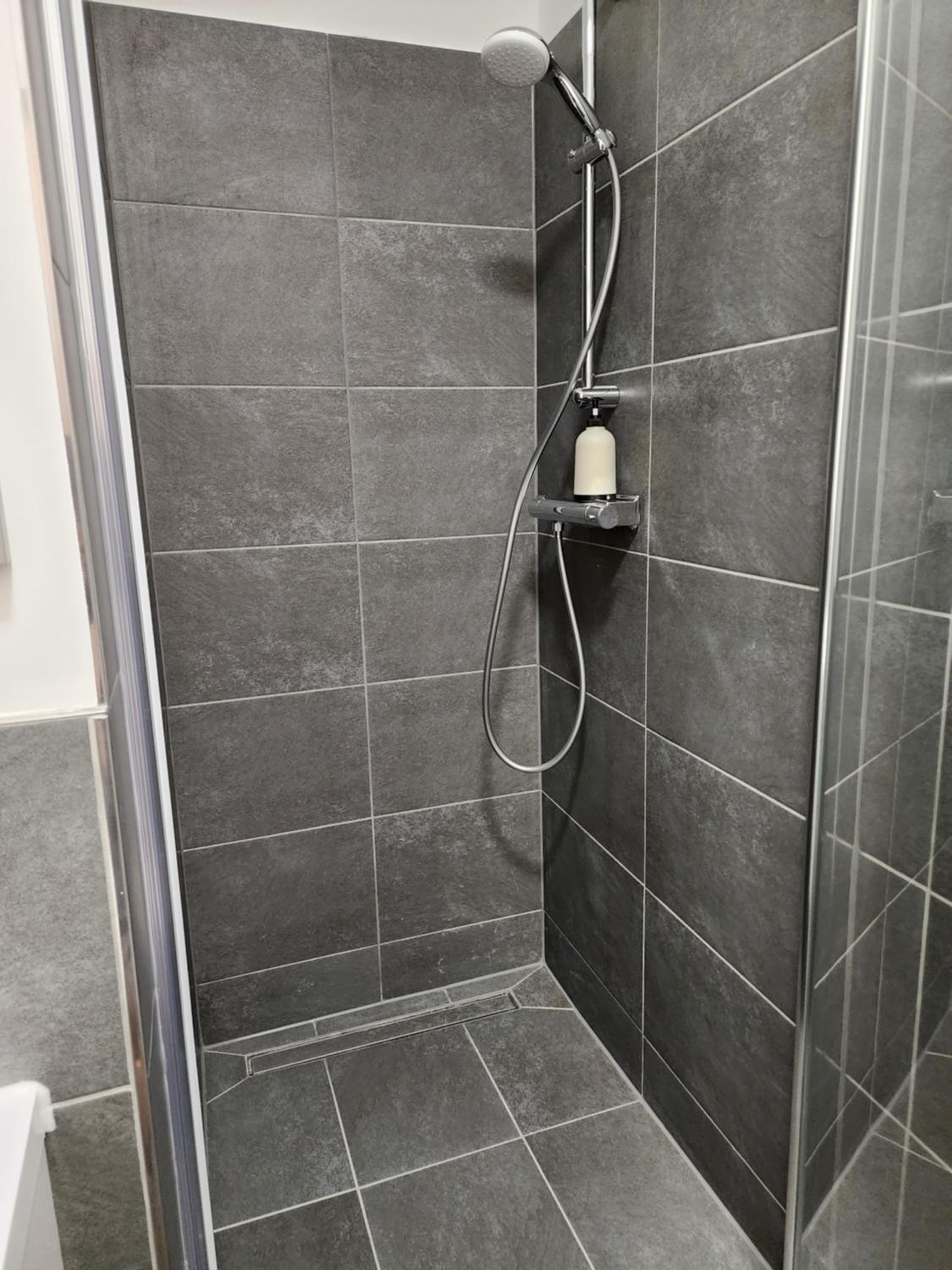 Double or Twin Room with Bathroom 11