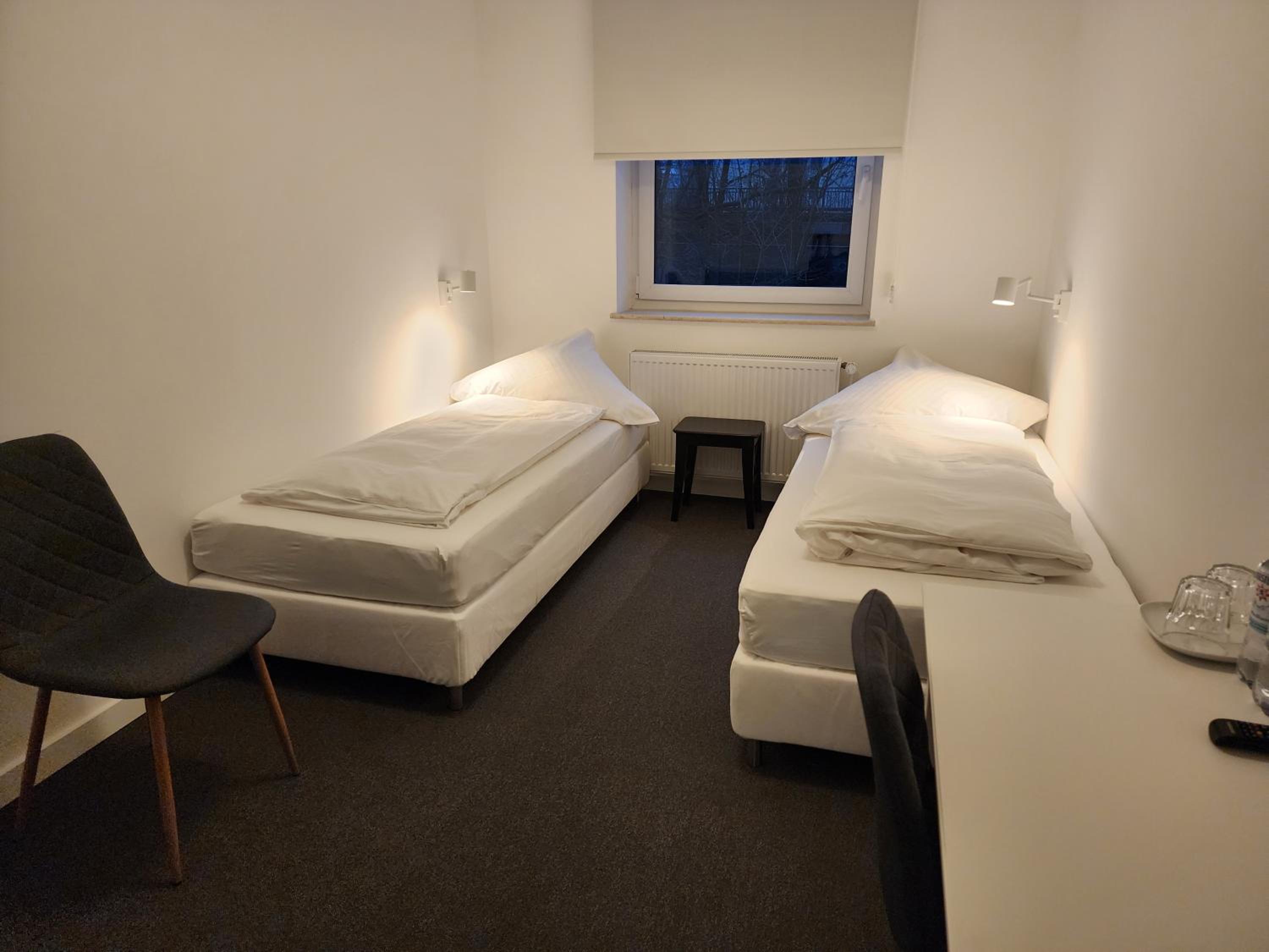 Double or Twin Room with Bathroom 21