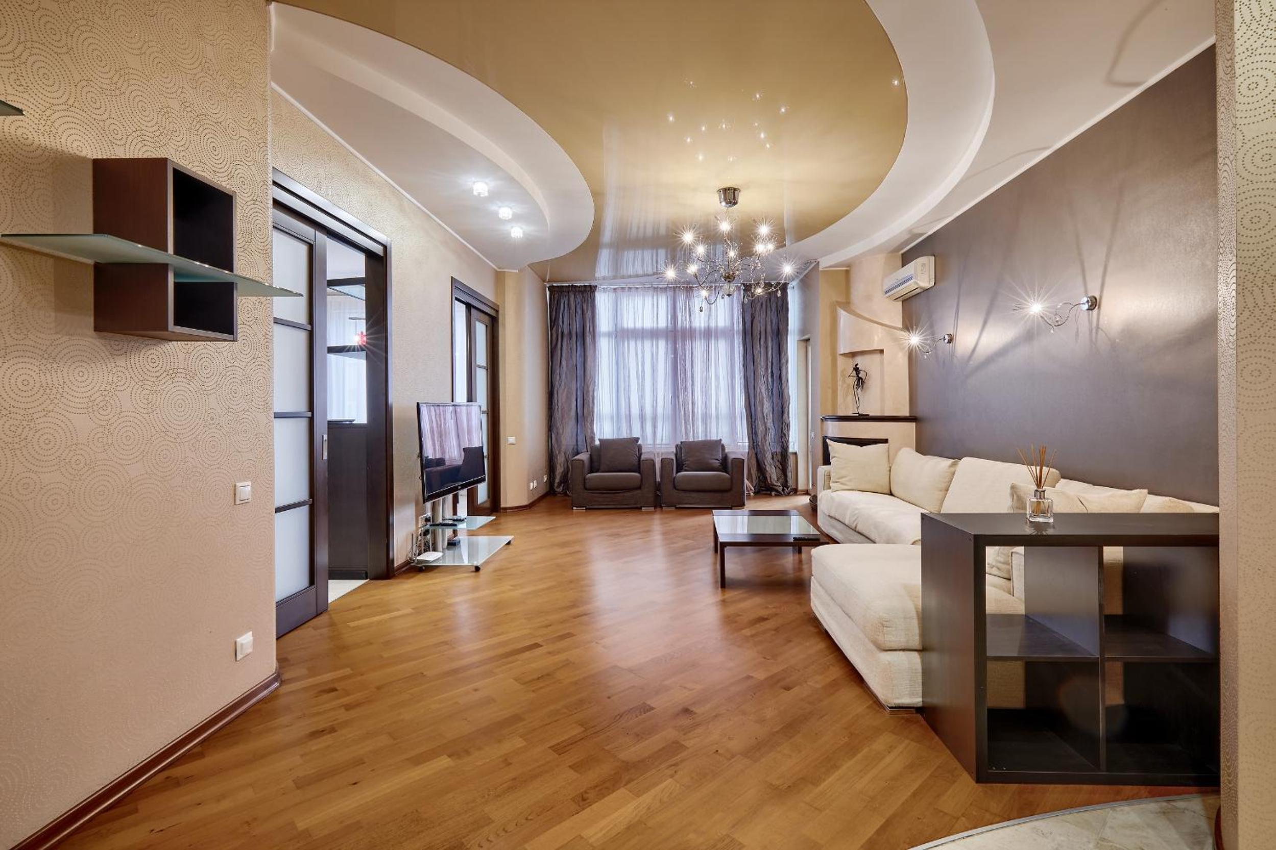 Deluxe One-Bedroom Apartment with City View