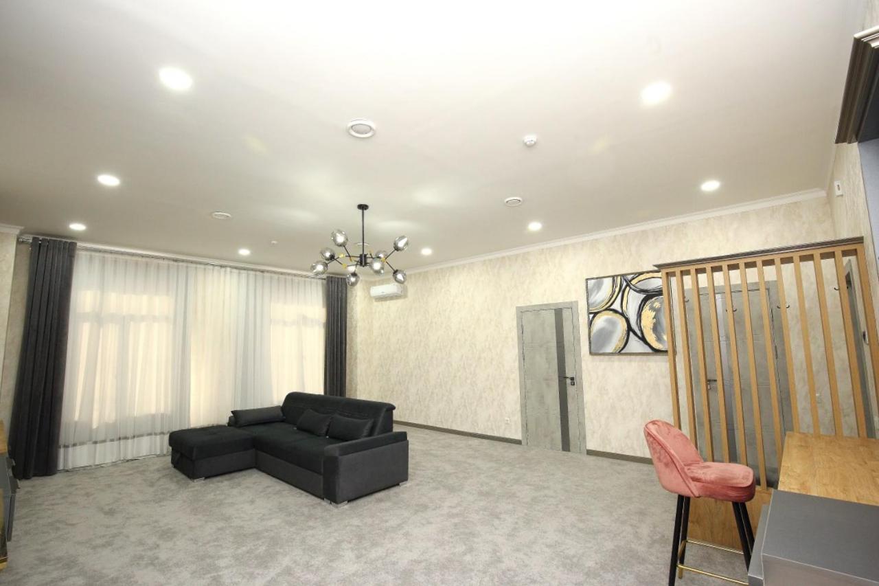 One-Bedroom Apartment photo 3