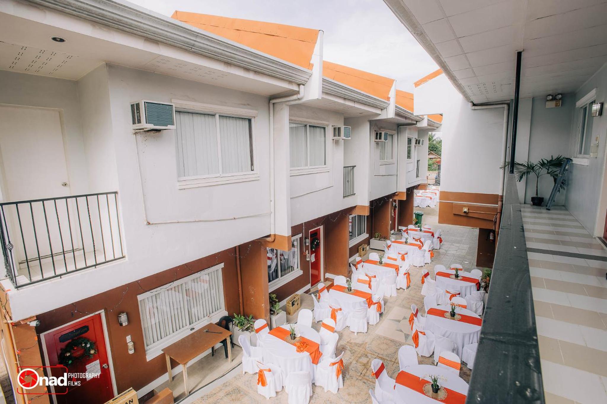 Deluxe Double Room with Balcony - Photo 7