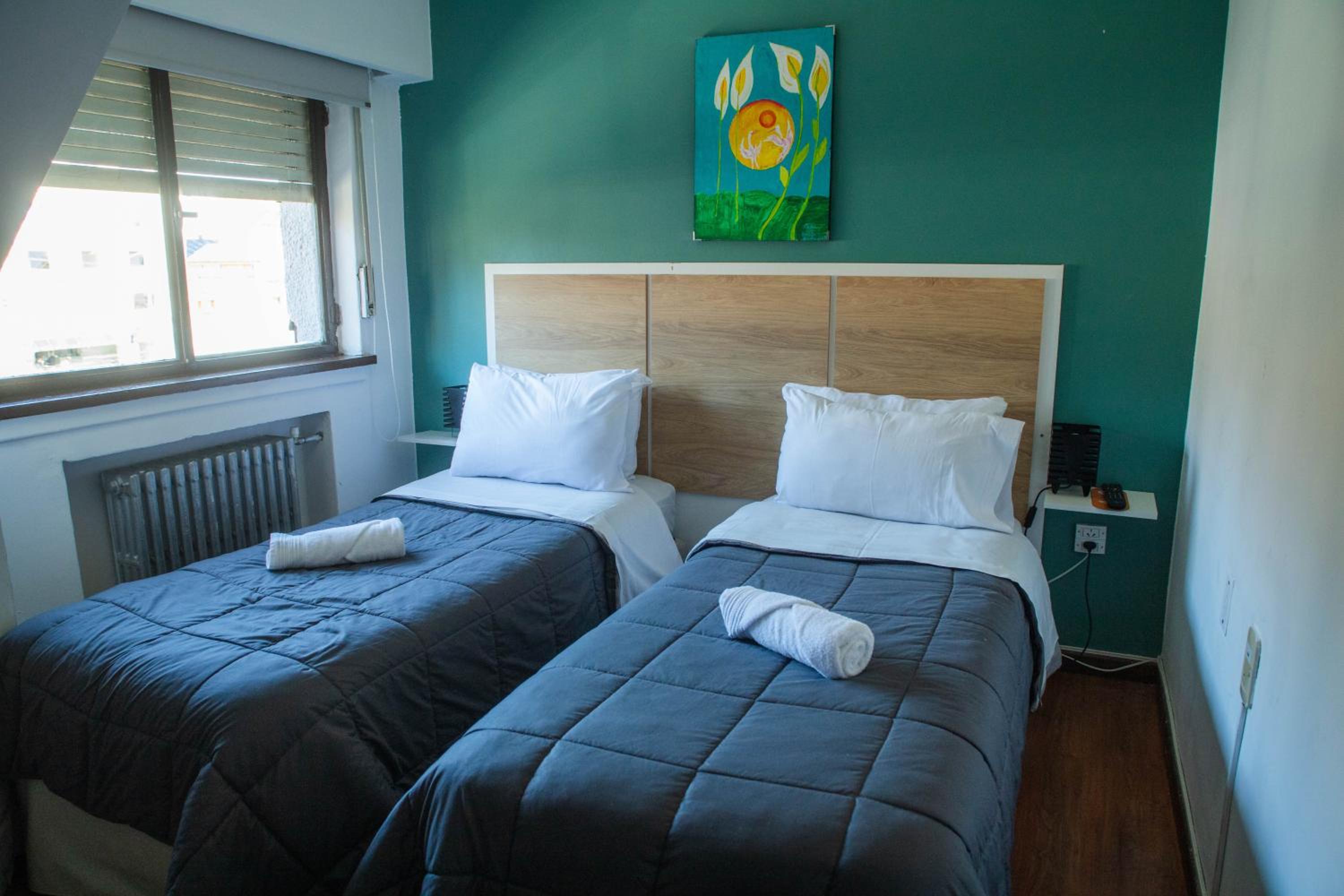 Standard Twin Room photo 2