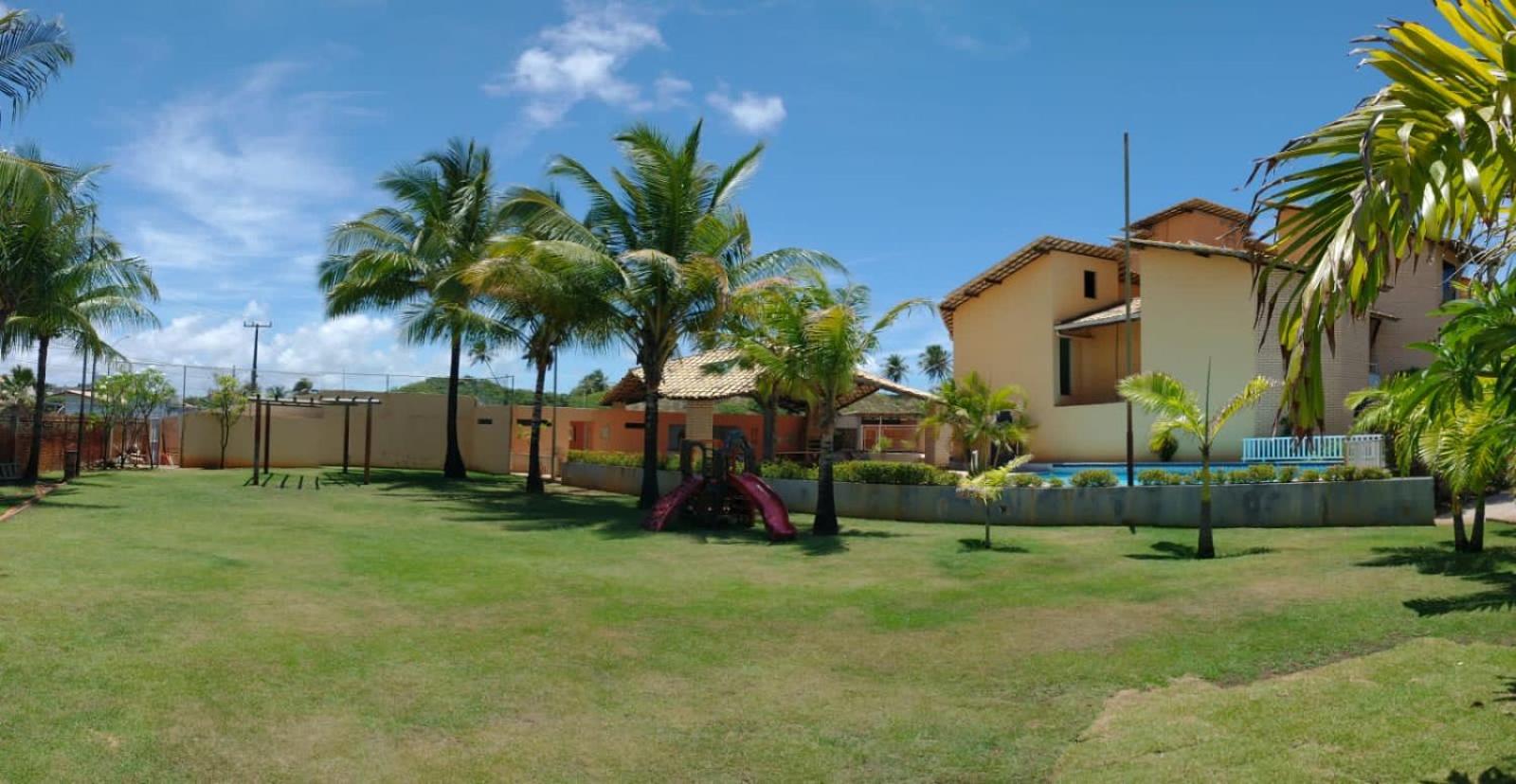 Four-Bedroom House photo 2