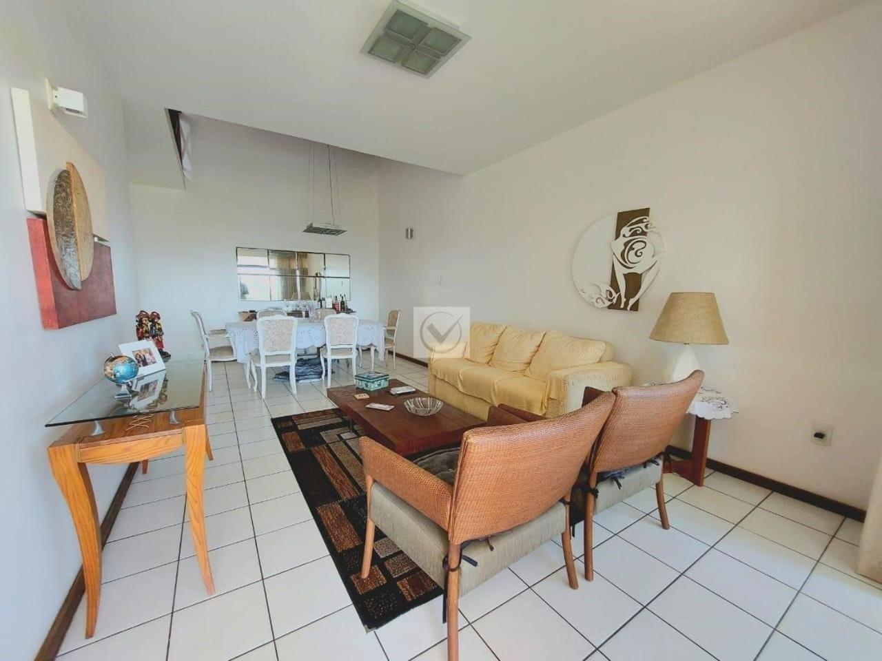 Four-Bedroom House photo 3