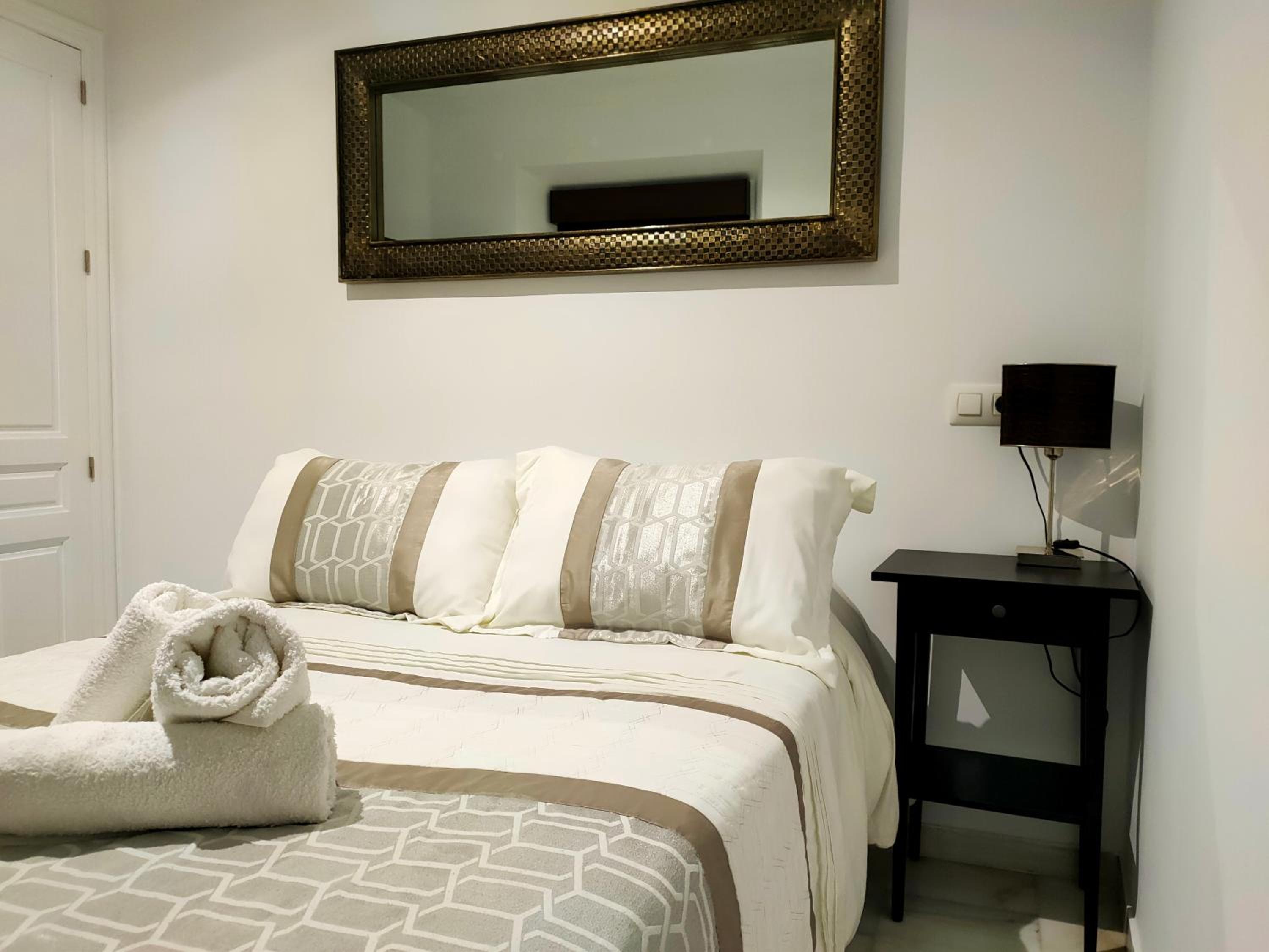 Habitación doble con baño compartido