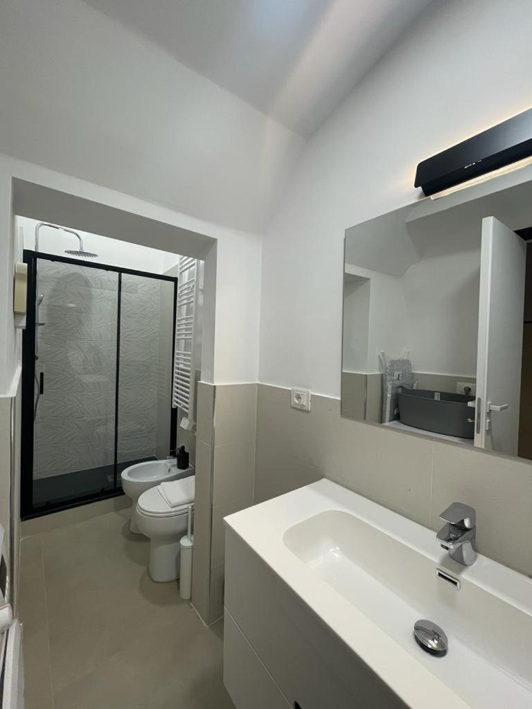 Two-Bedroom Apartment - Photo 11