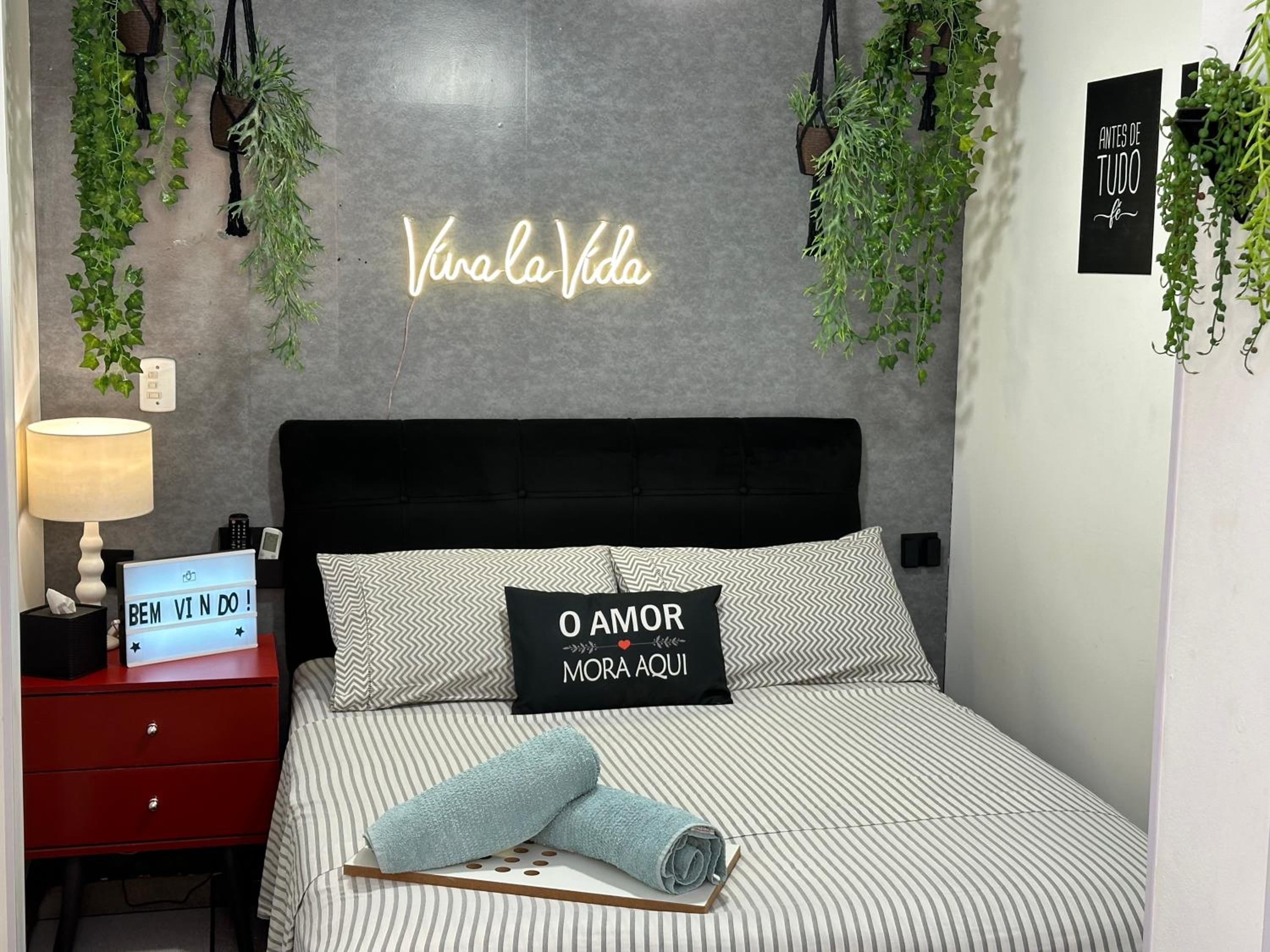 Budget Double Room - Photo 26