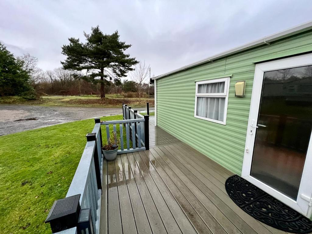 Mobile Home photo 3