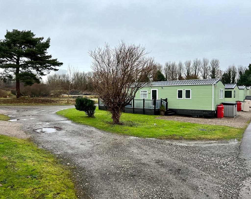 Mobile Home photo 2