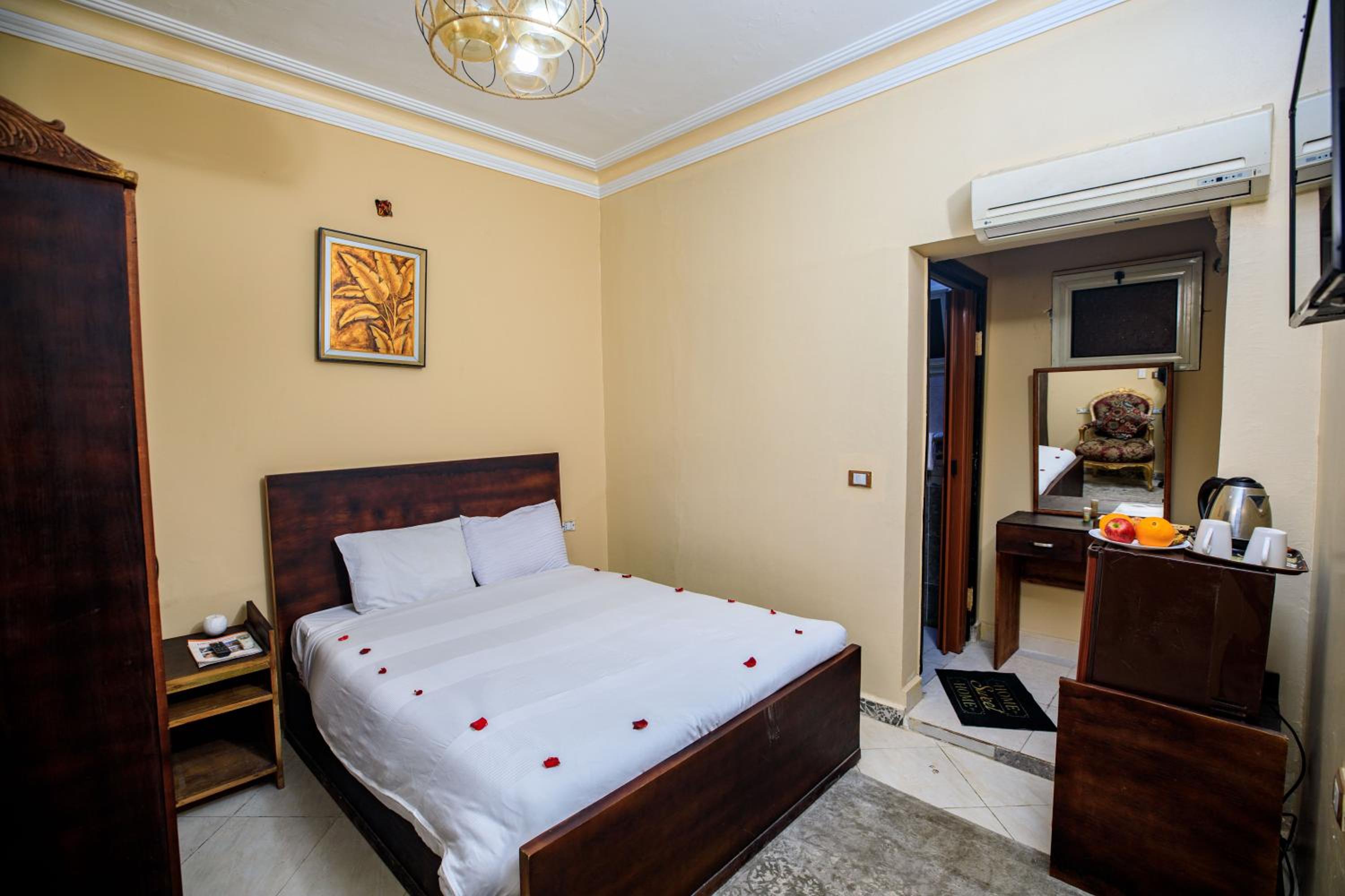 Deluxe Double Room - Photo 5