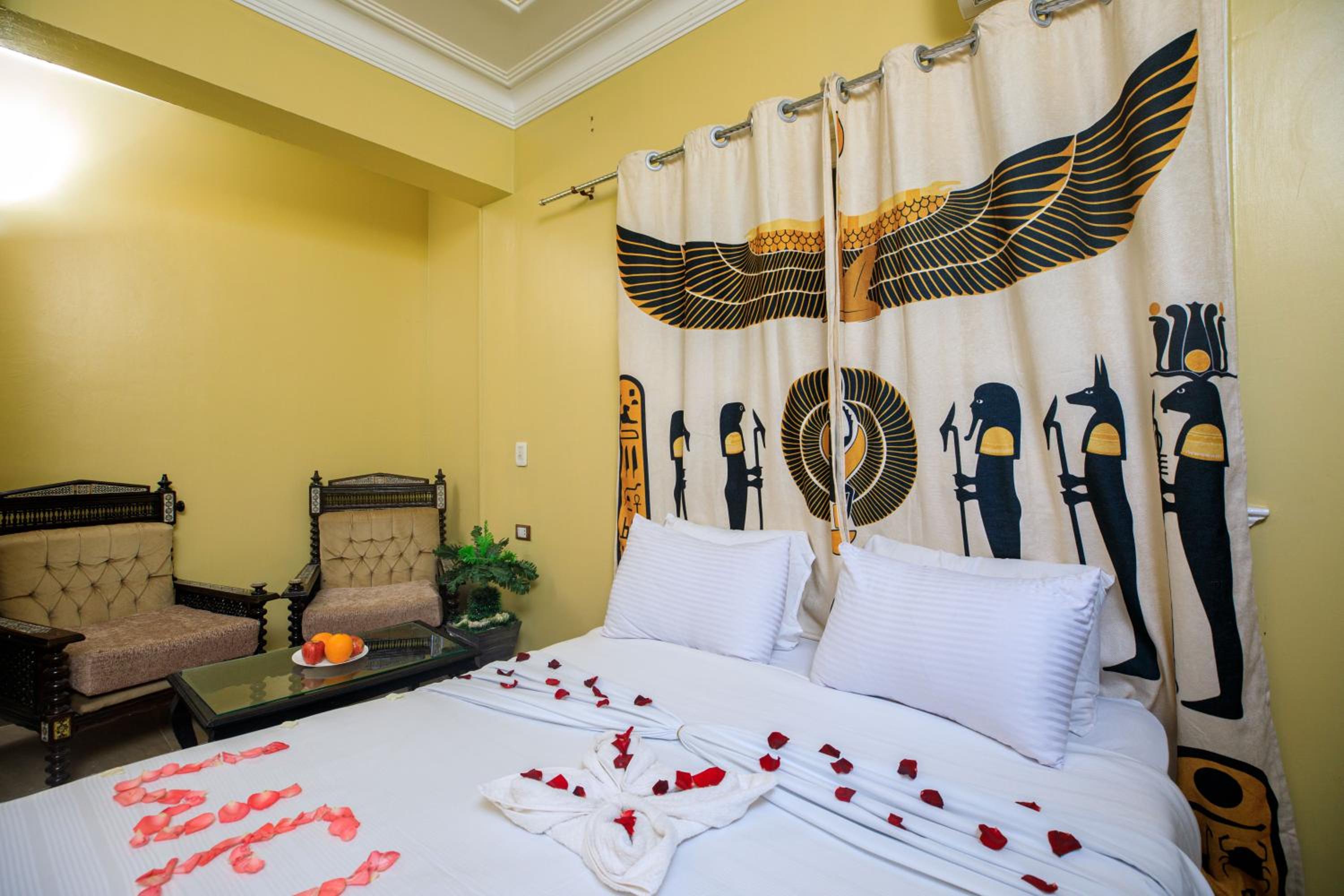 Quadruple Room - Photo 12