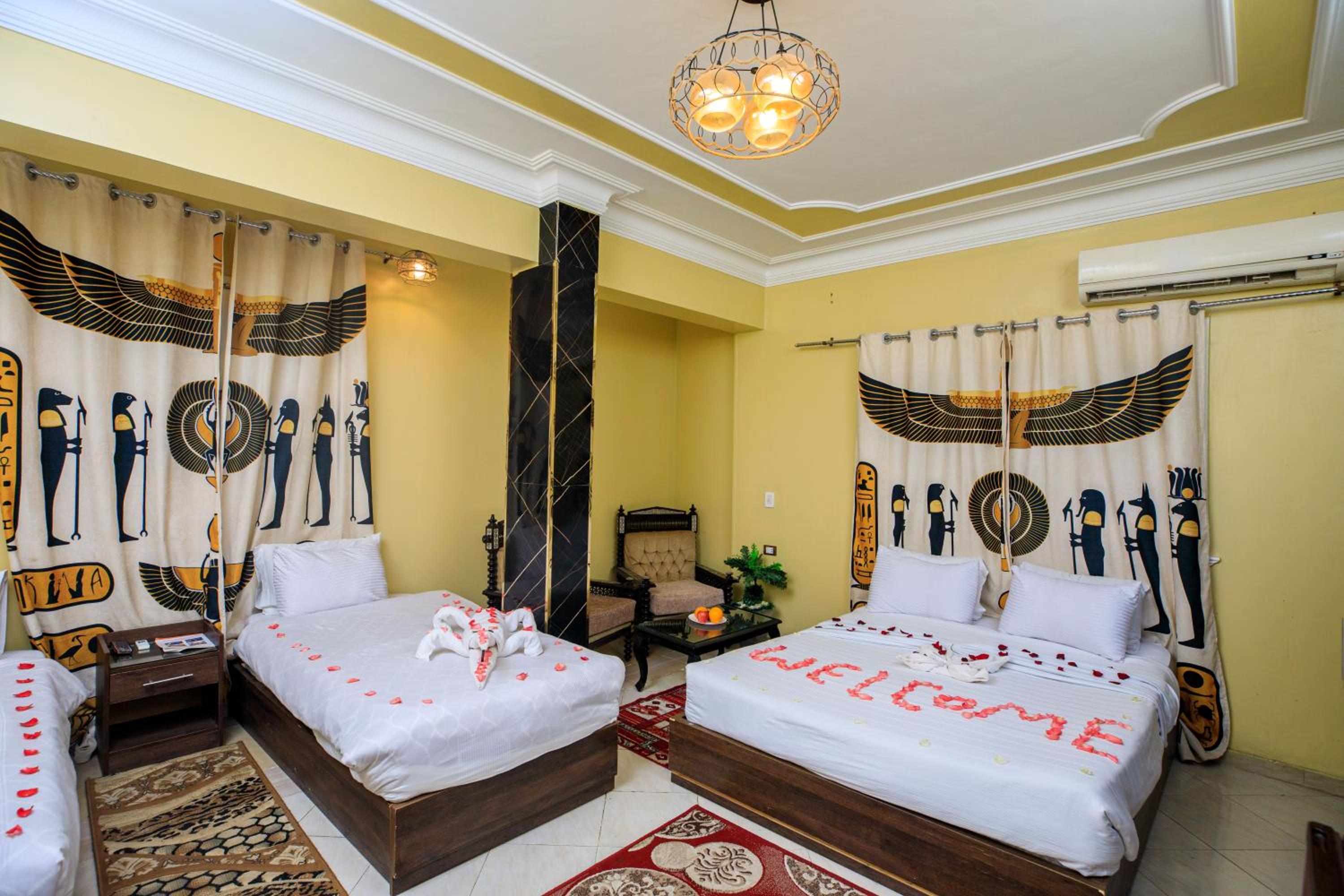 Quadruple Room - Photo 9