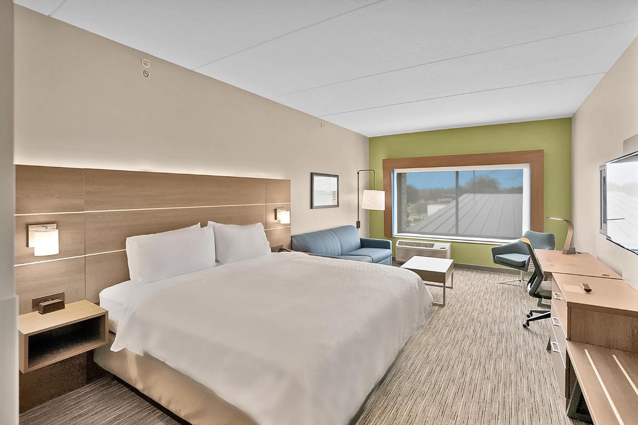 King Suite - Photo 1