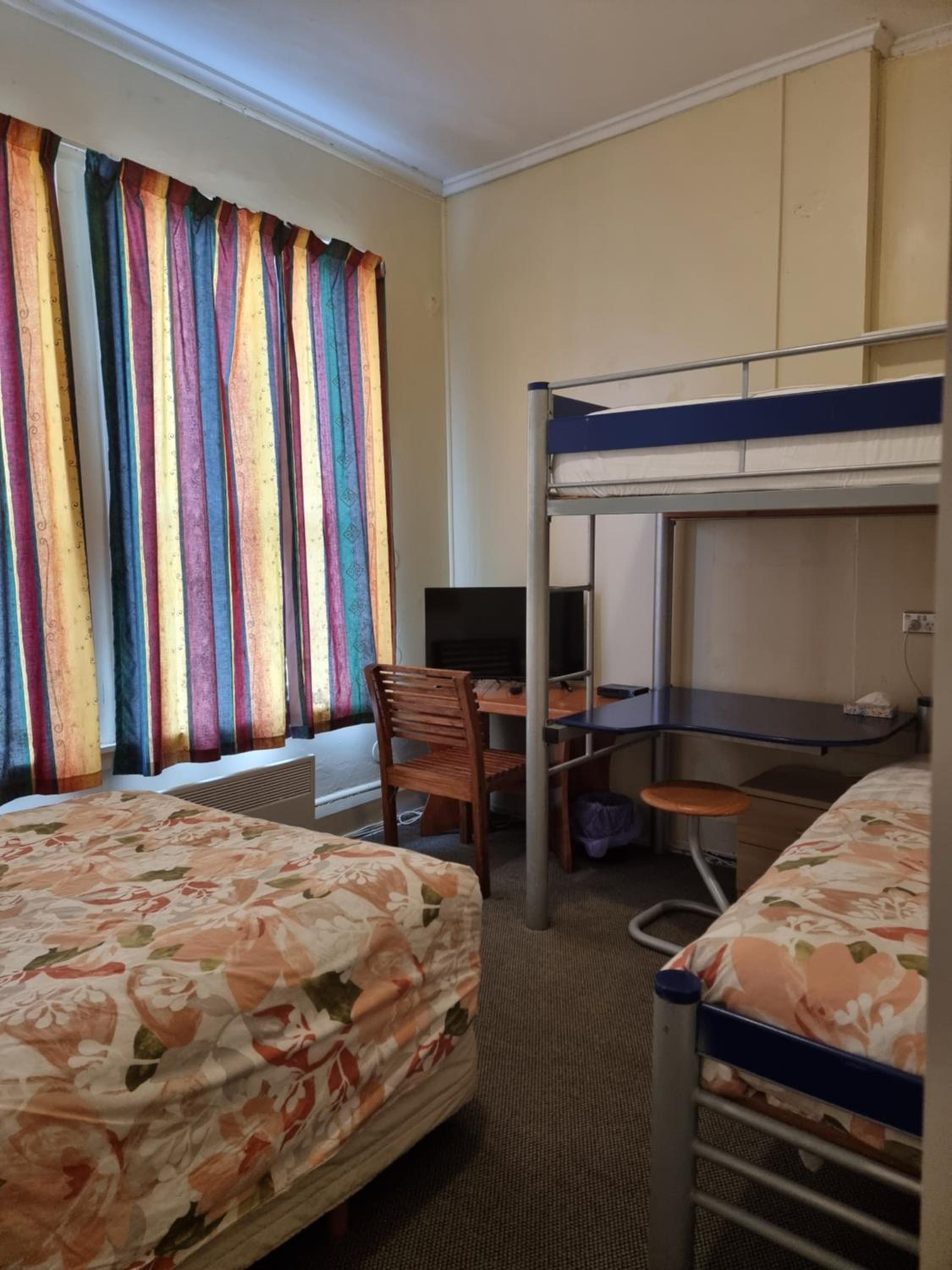Quadruple Room with Shared Bathroom photo 1