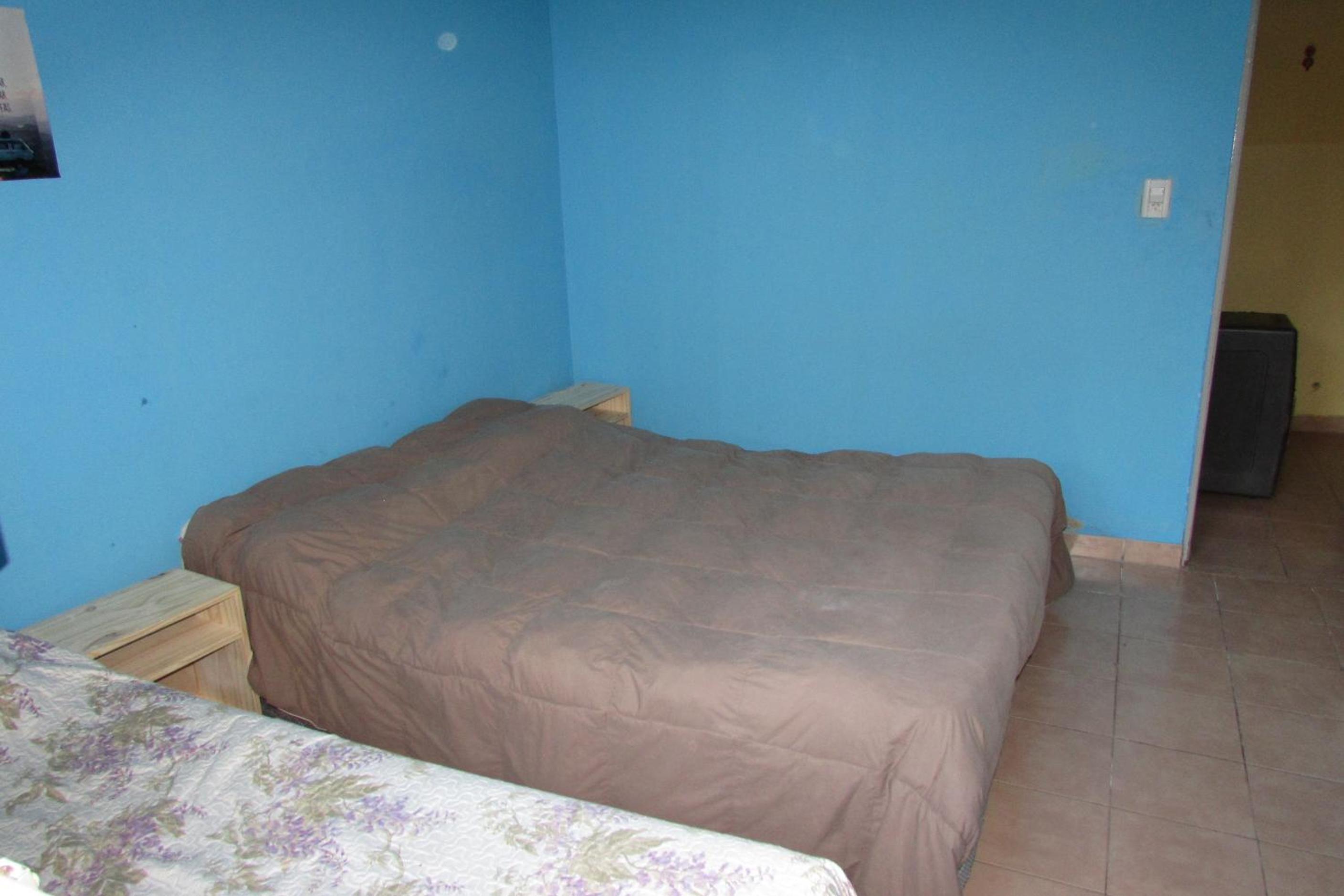 Economy Triple Room with Shared Bathroom photo 1