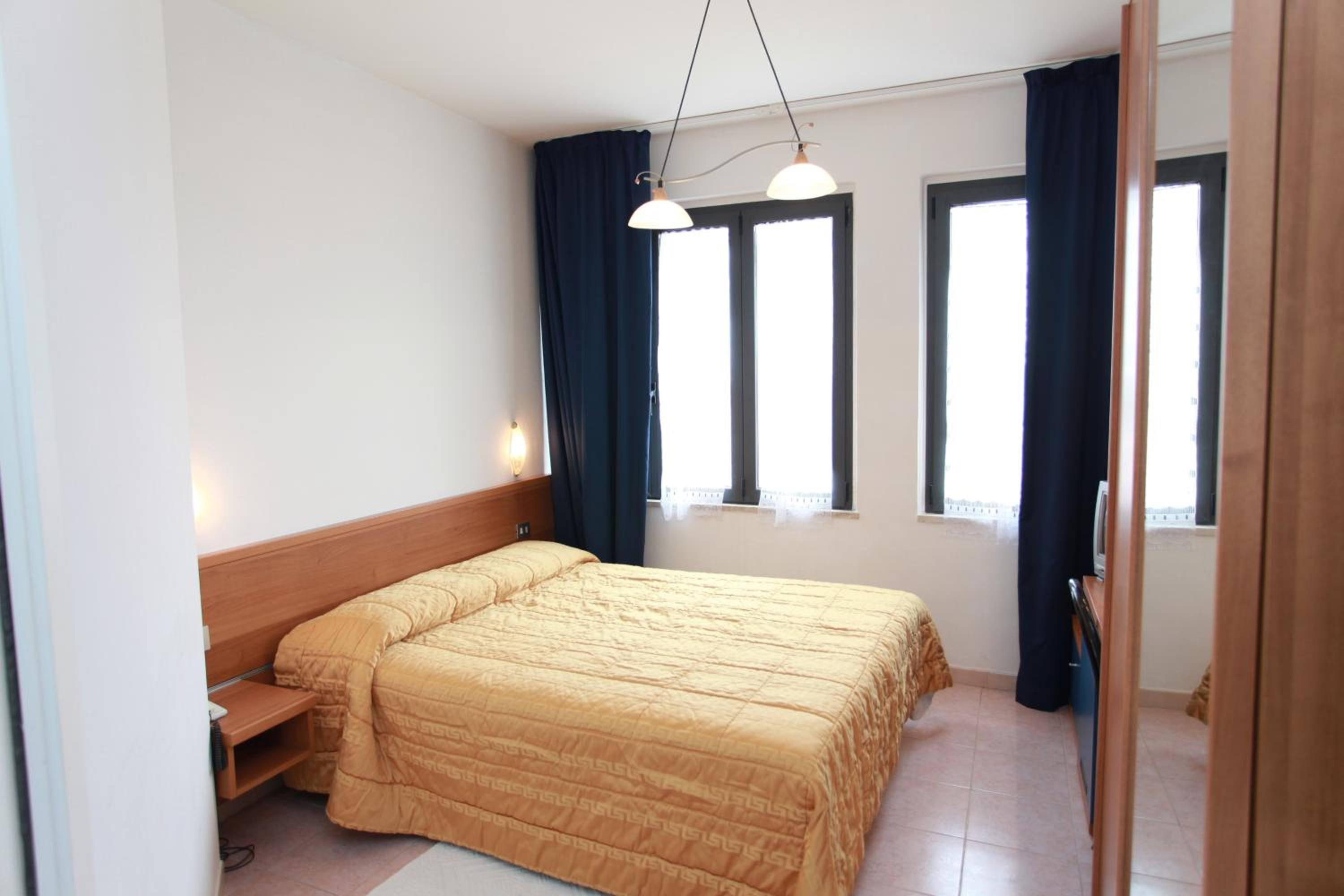 Double or Twin Room photo 1