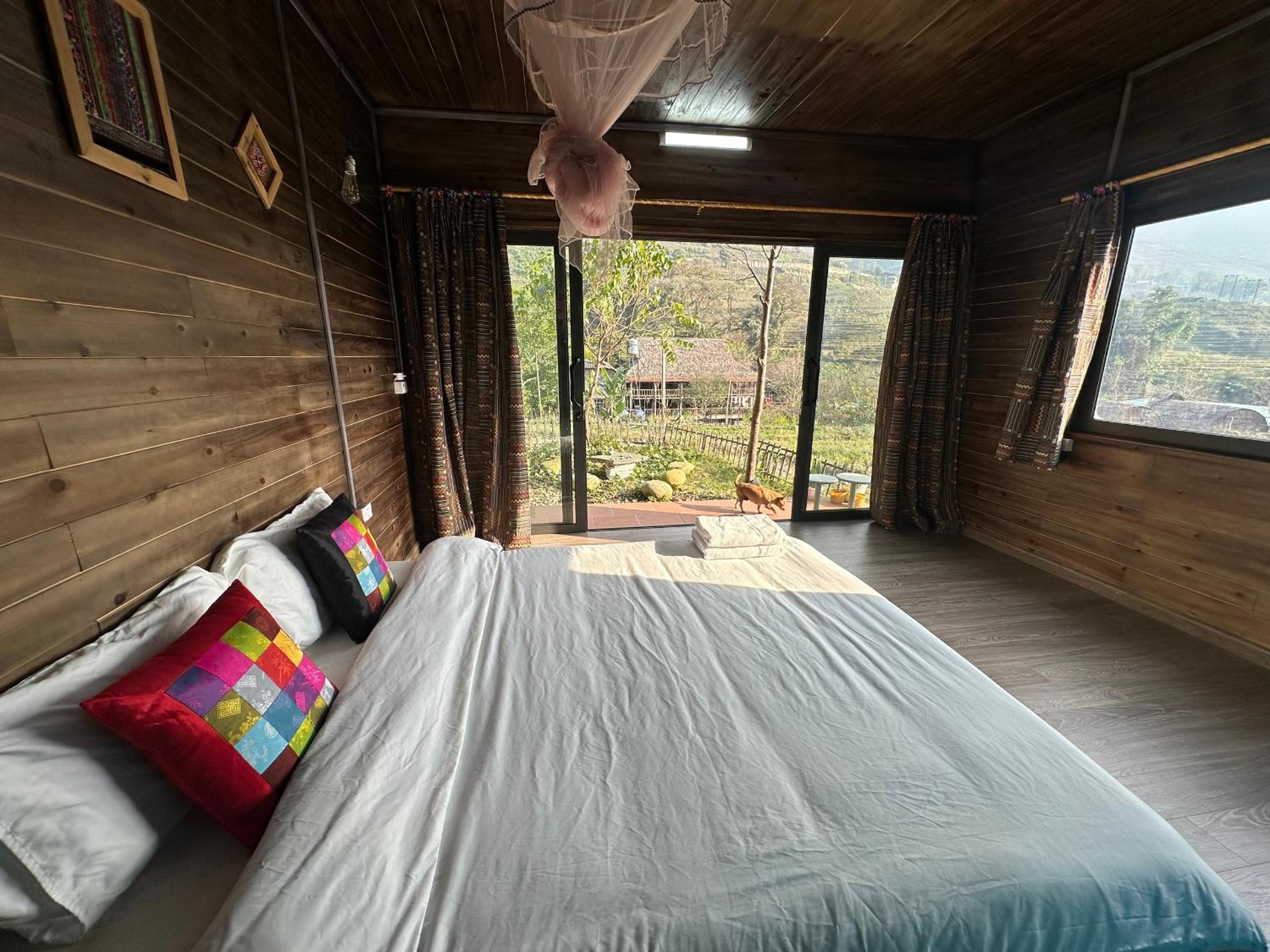 Deluxe Bungalow with Garden View