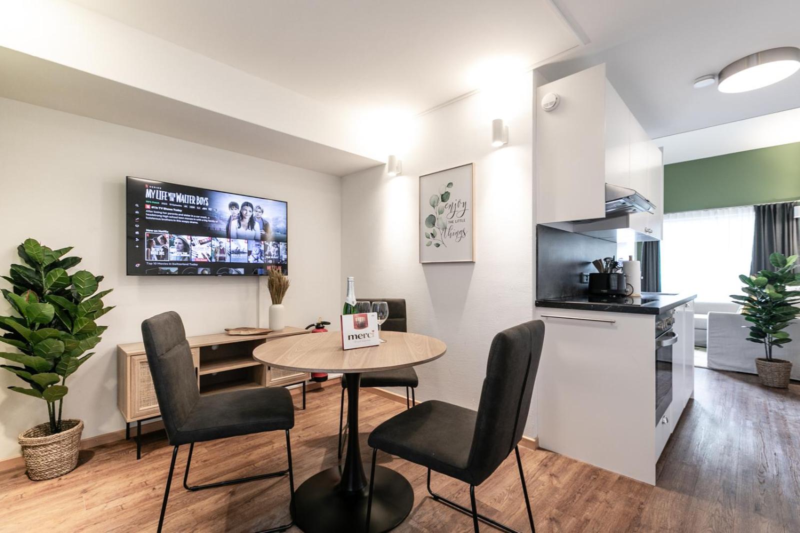 One-Bedroom Apartment