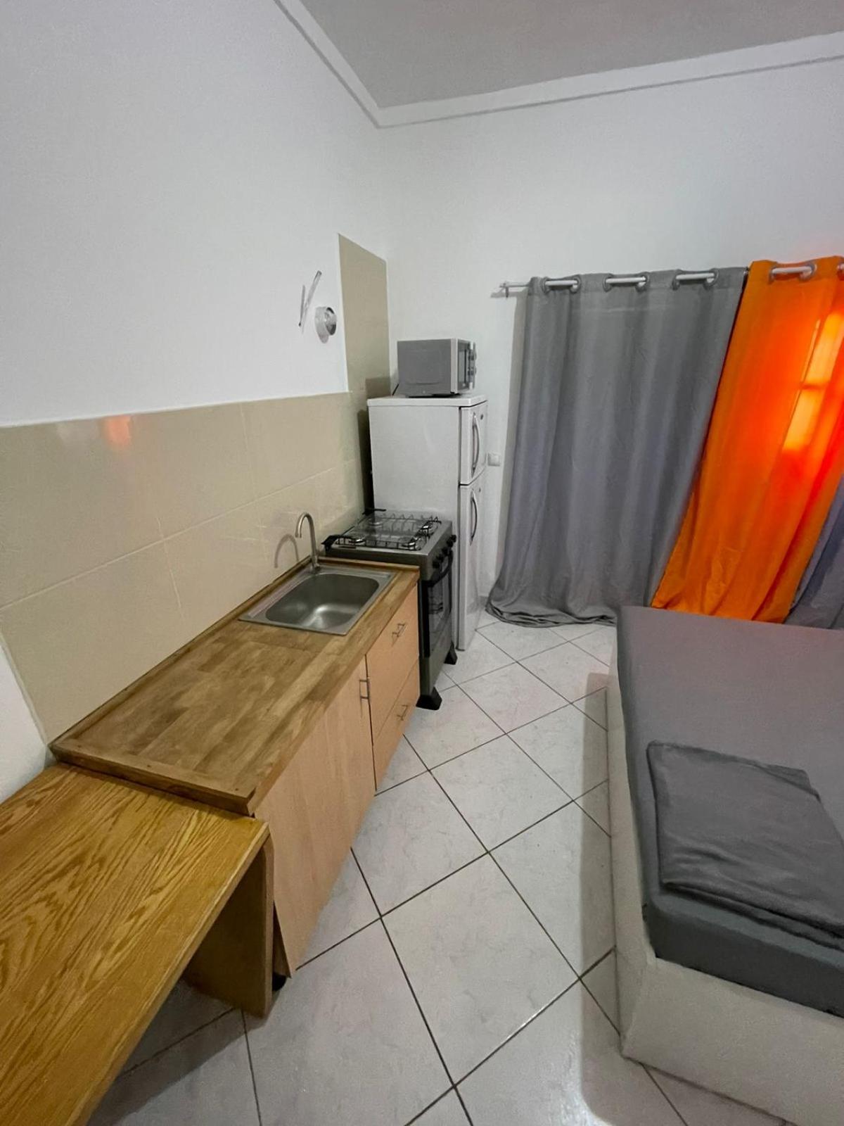 One-Bedroom Apartment photo 2