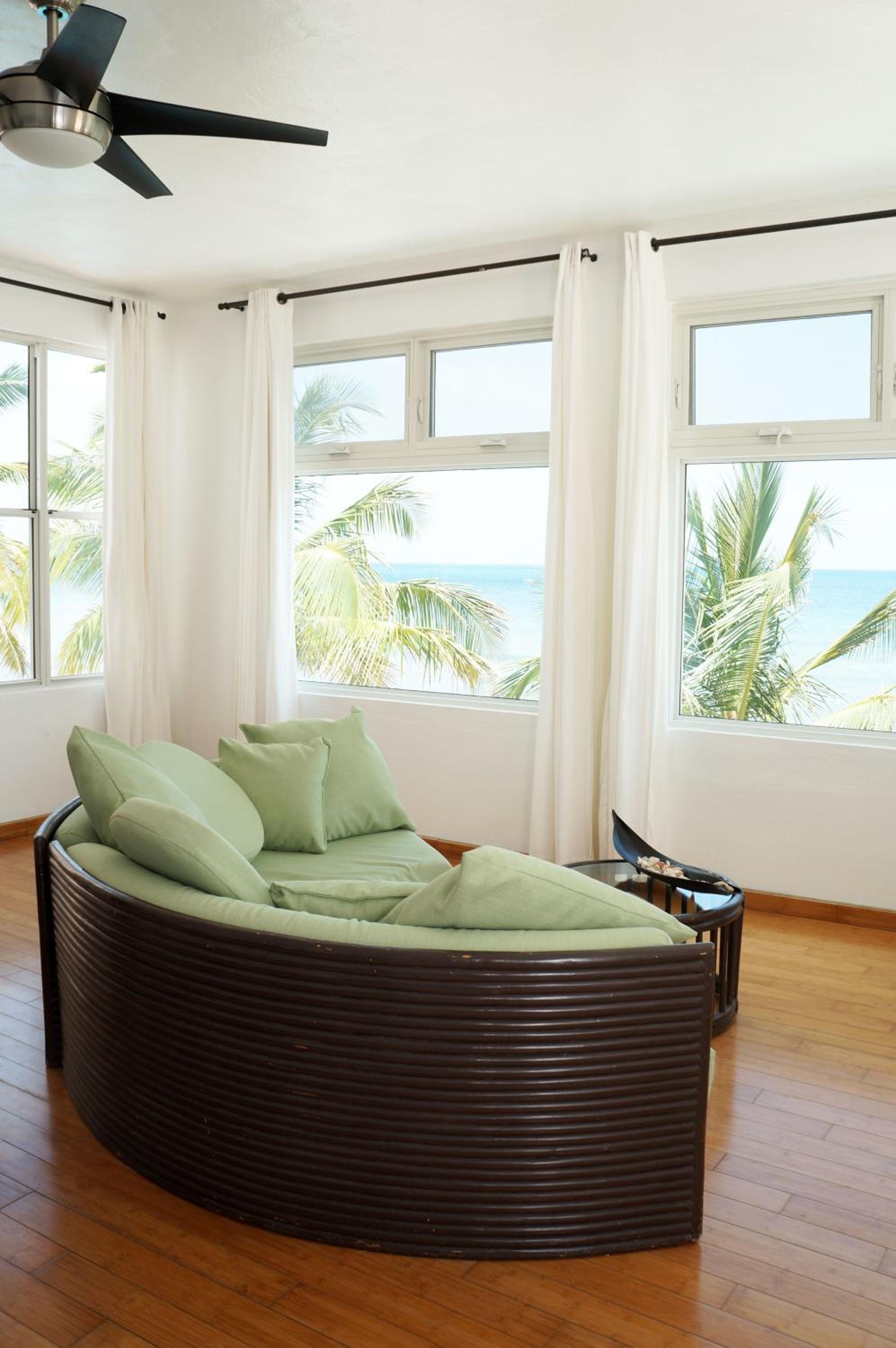 King Room with Sea View photo 1
