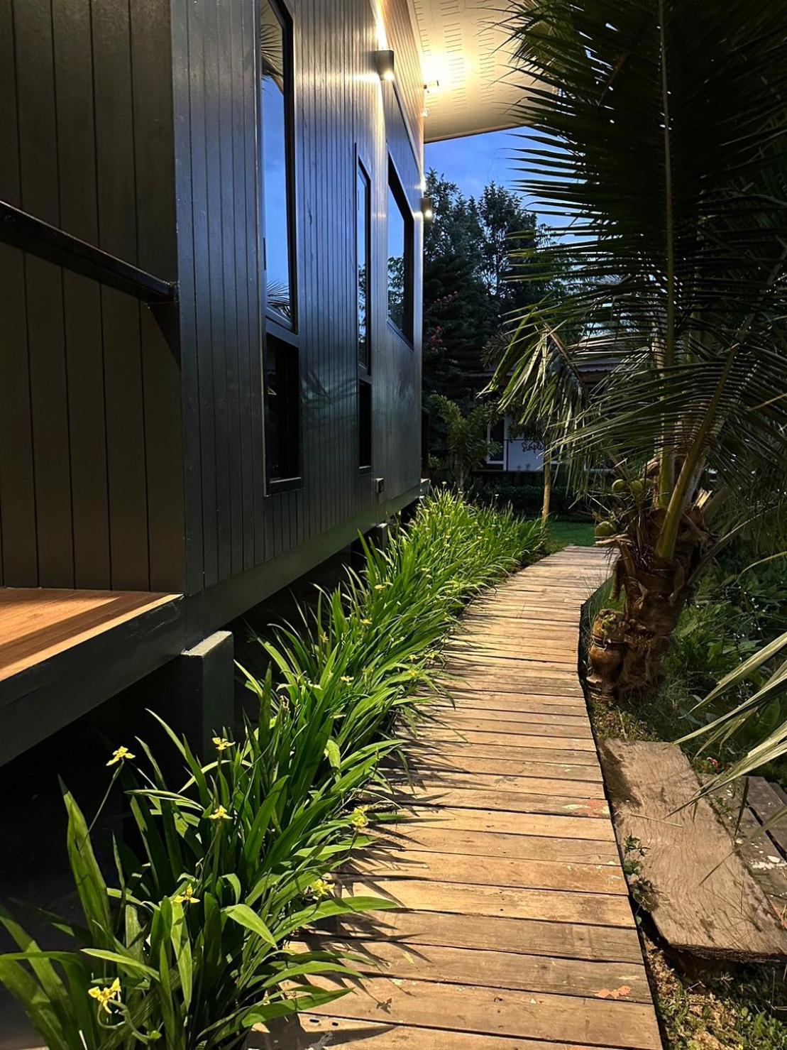 Small holiday home photo 3