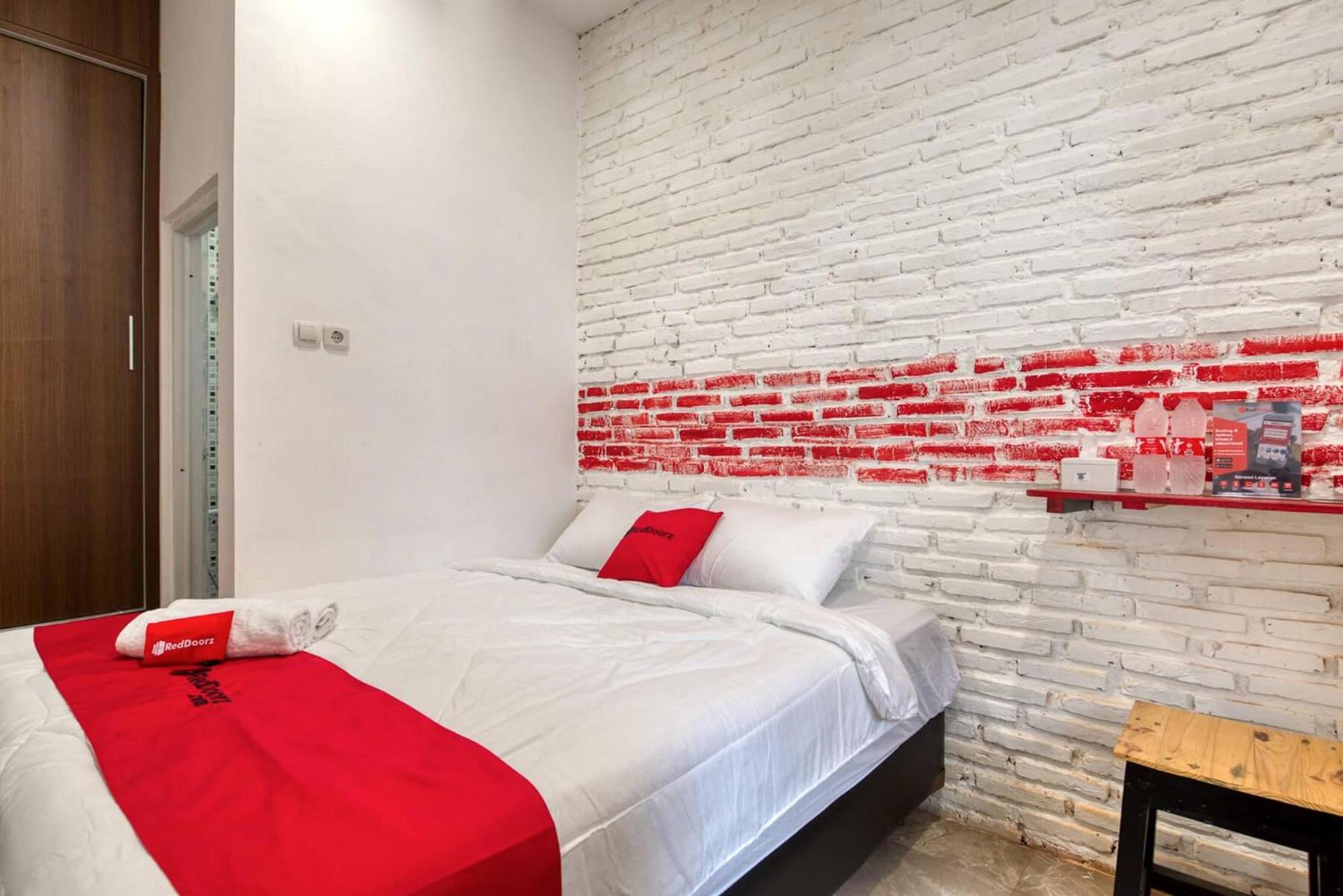 Double Room - Photo 6